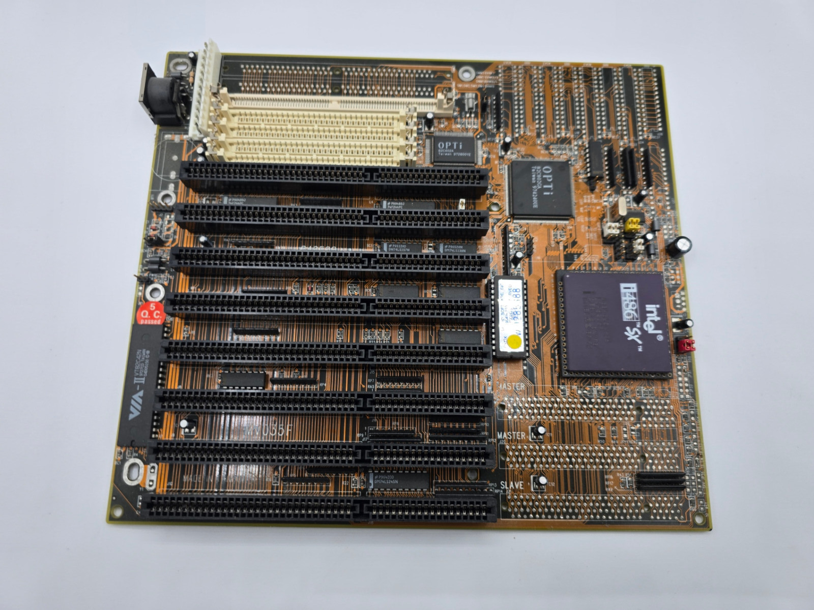 Main Board- System Board MV035F w/ intel 486 procesor N31