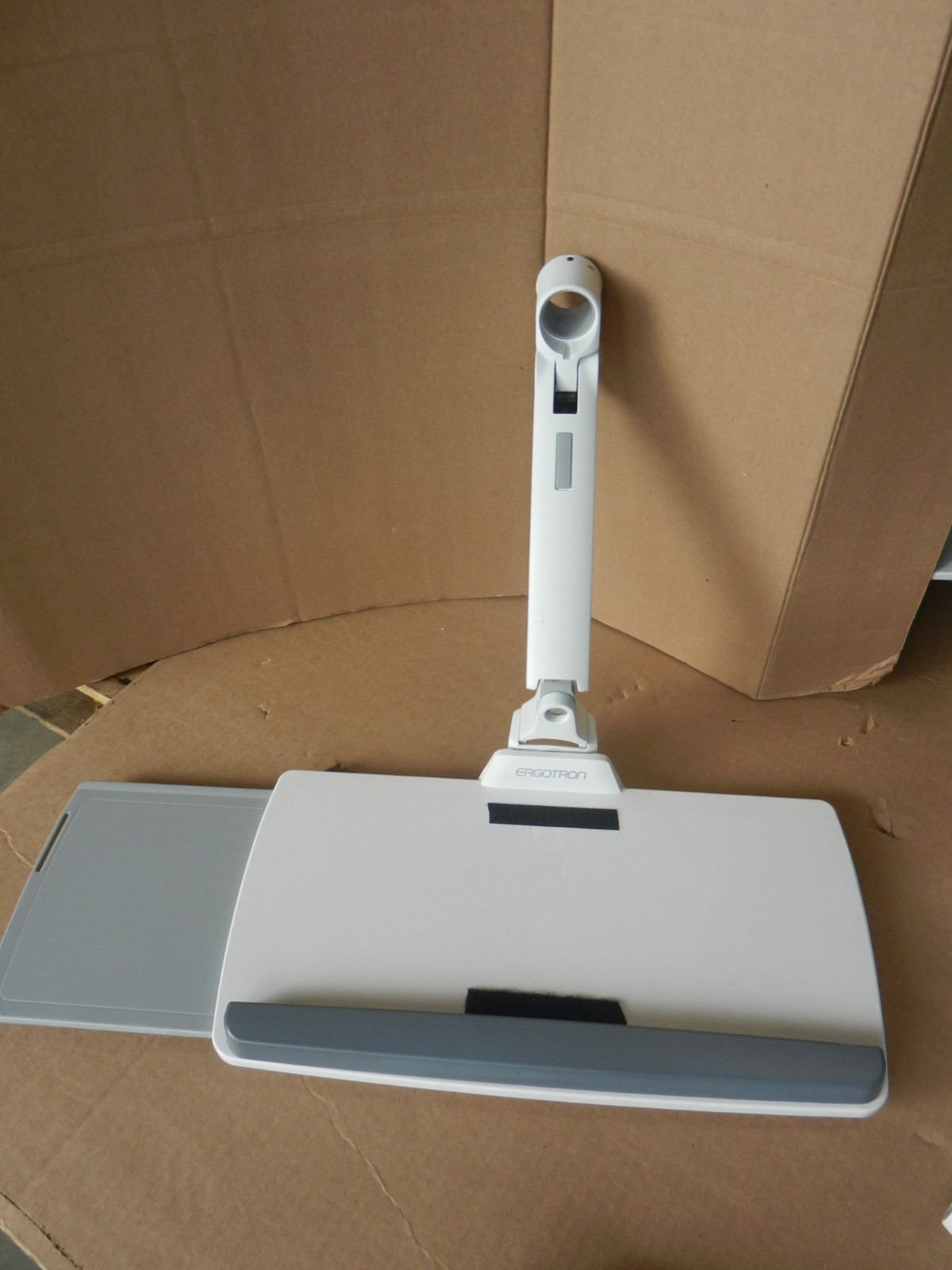 Ergotron LX Post Mount Keyboard Arm ( for Wall mount )  - White ( heathcare )