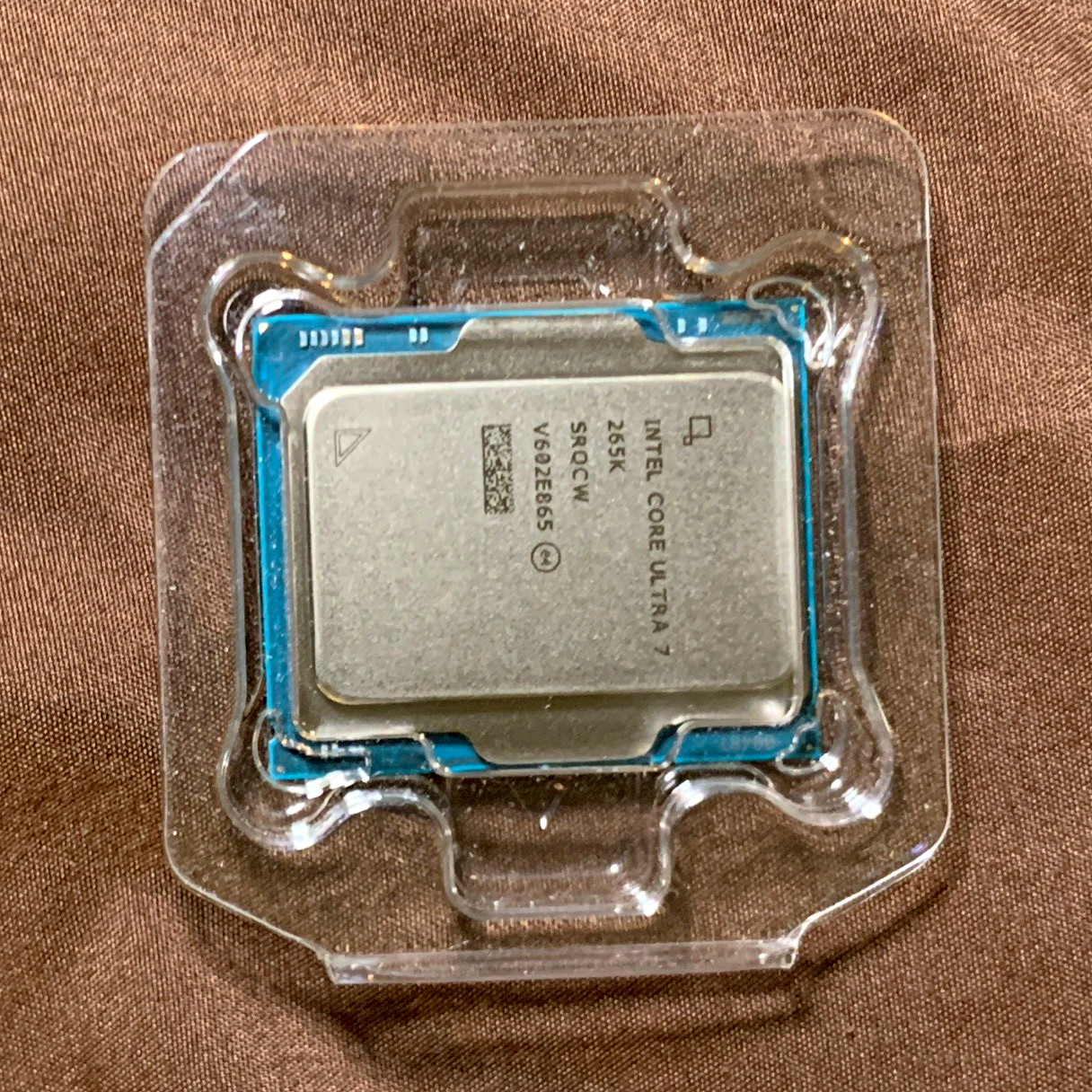 Intel Core Ultra 7 265K 20-Core 3.9GHz LGA1851 Desktop CPU Processor SRQCW