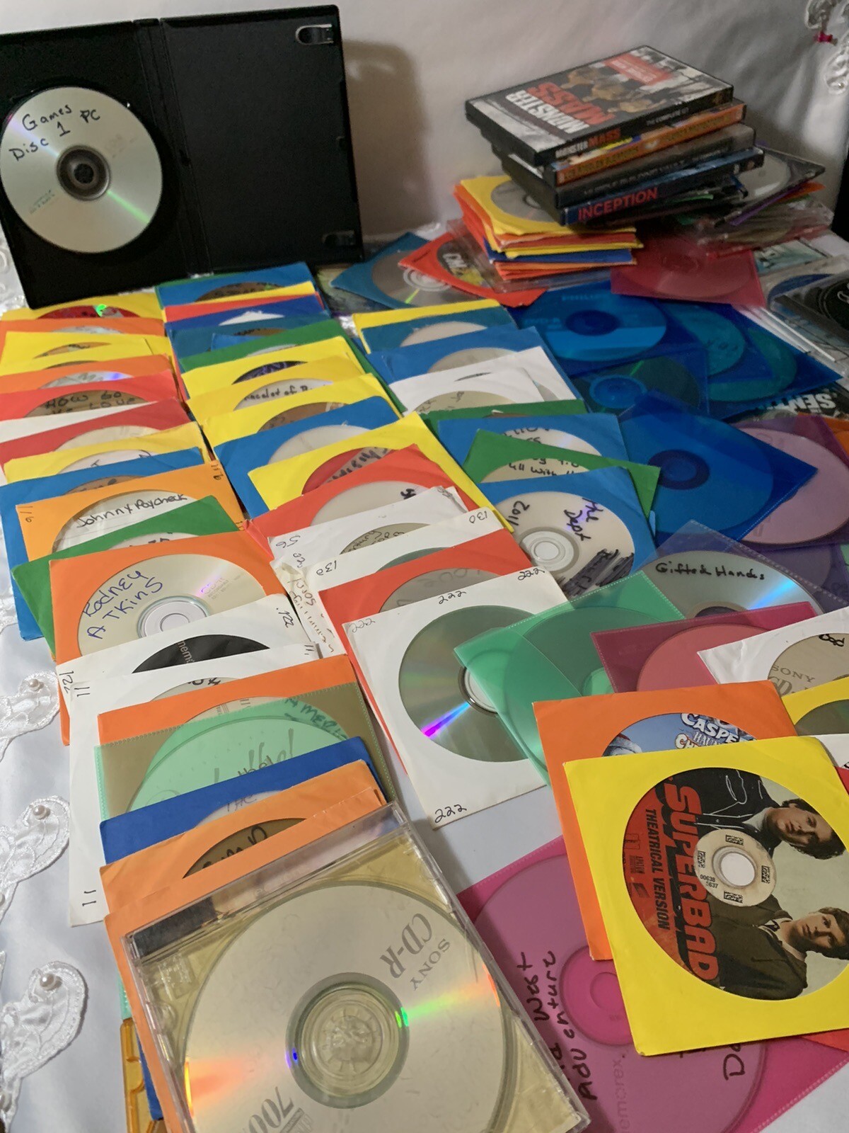 Mixed Lot of 147 Discs HP Invent CD-RW, Sony DVD-R, Maxell CD-R, Software etc.