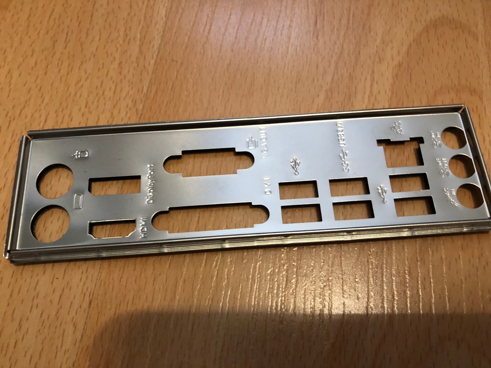 ASUS IO SHIELD for ASUS  B85M-E ,B85M E CSM , Q87M-E , Q87ME CSM SI ,CLASS-A