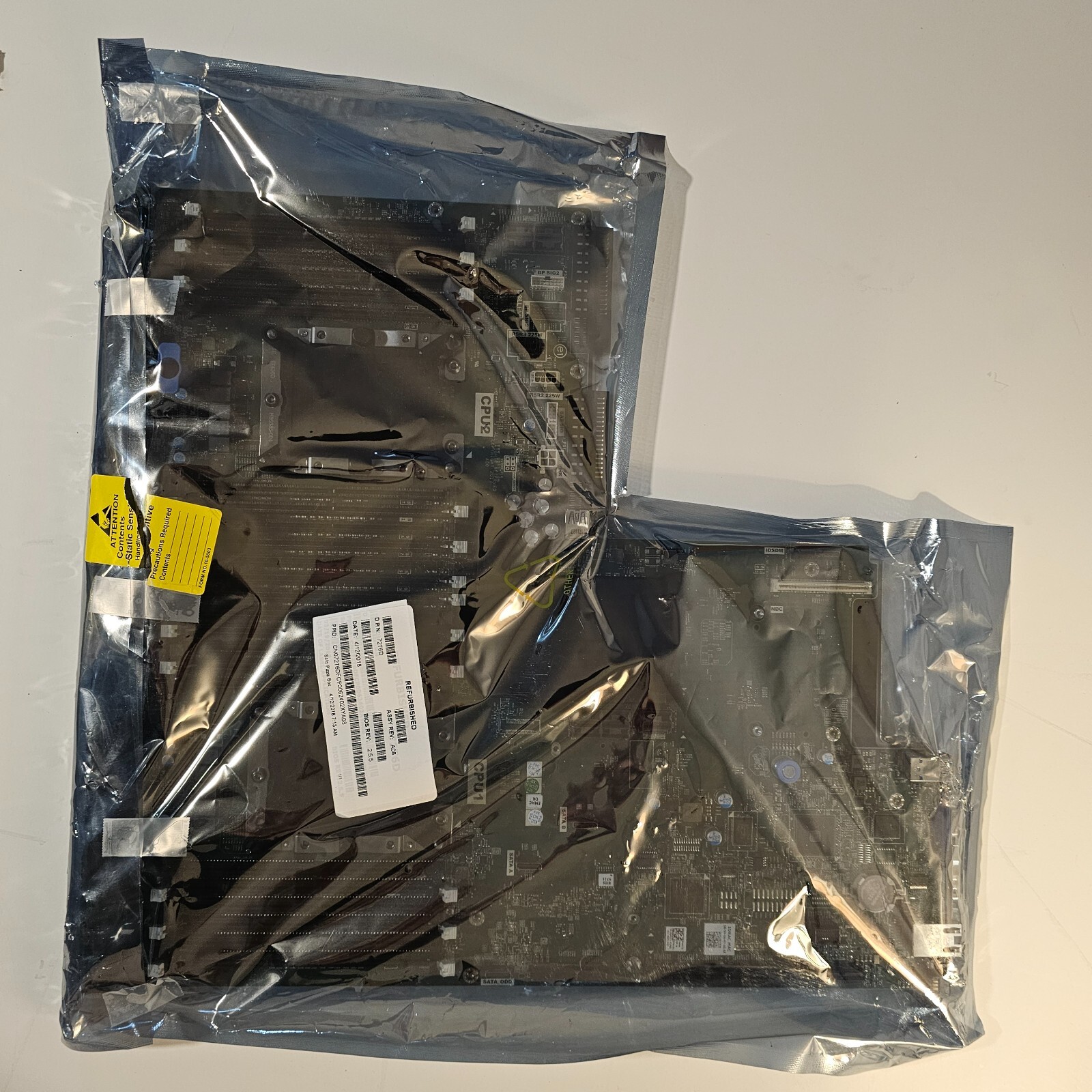 Dell EMC PowerEdge R740 R740XD - LGA 3647 -  ONE OR BOTH BUTTONS INCLUDED- RARE
