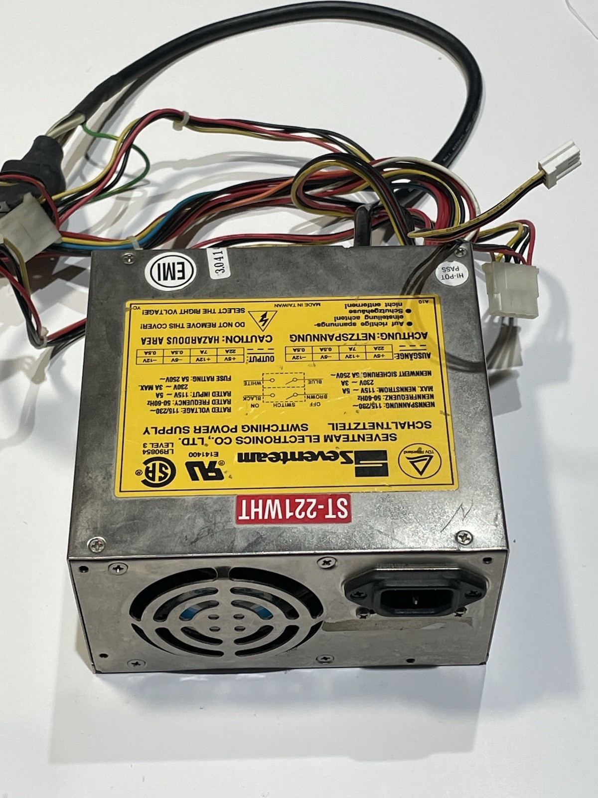 Seventeam ST-221WHT Switching Power Supply 115V/230V Vintage AT / Retro PC