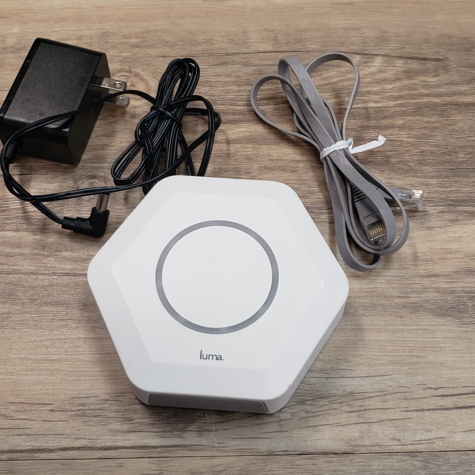 Luma Model WRTQ-329ACN  WiFi Router / Mesh Extender *Tested