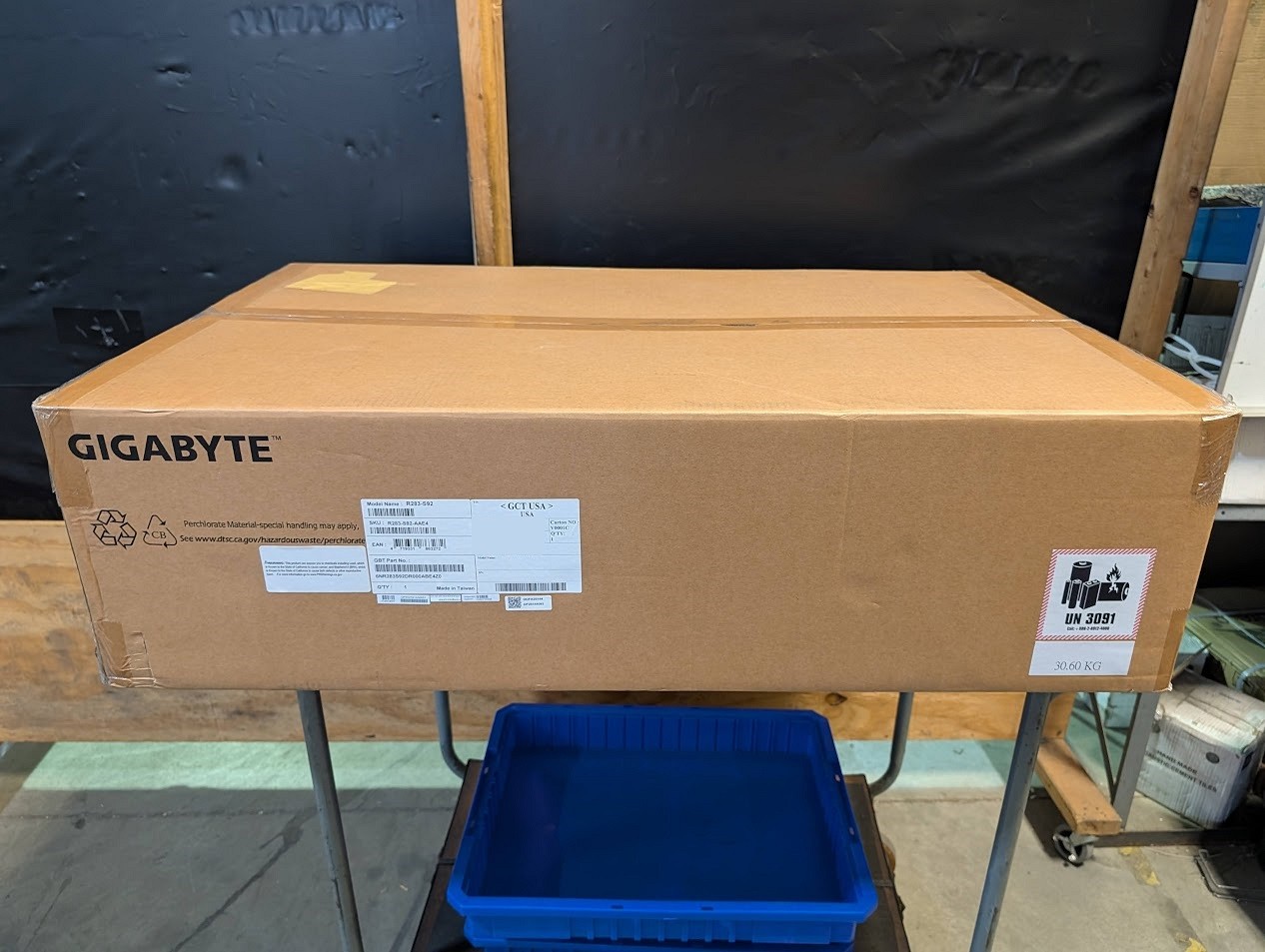 Gigabyte R283-S92-AAE4 Barebone 2u Rackmount Server
