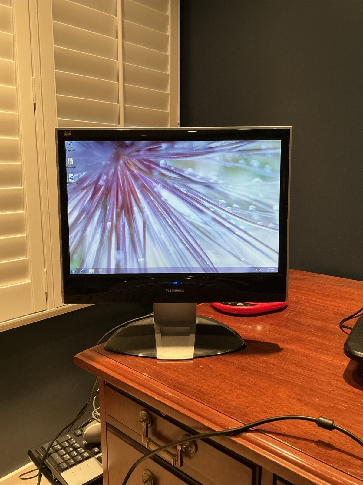 ViewSonic VX1935WM-3 LCD Monitor 19" Built in Speaker (VS11444) - no base stand
