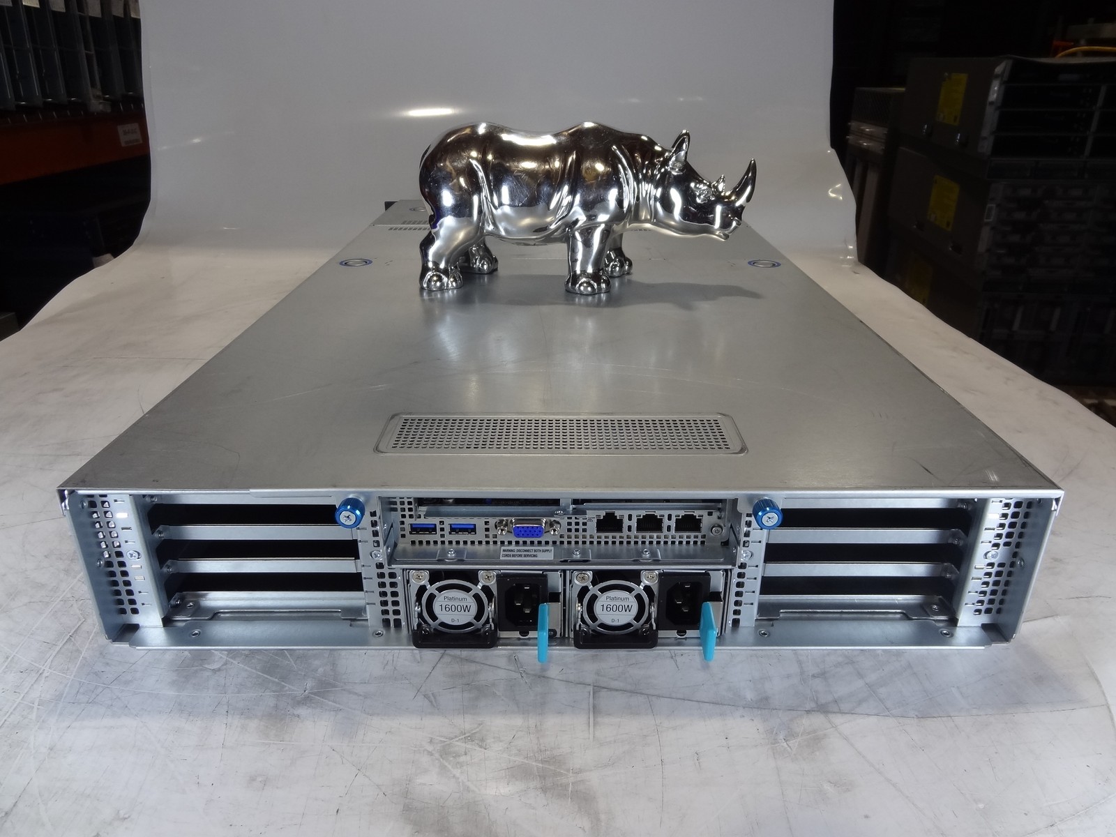 ASUS ESC4000A-E10 AMD EPYC 7003&7002 2U GPU Server