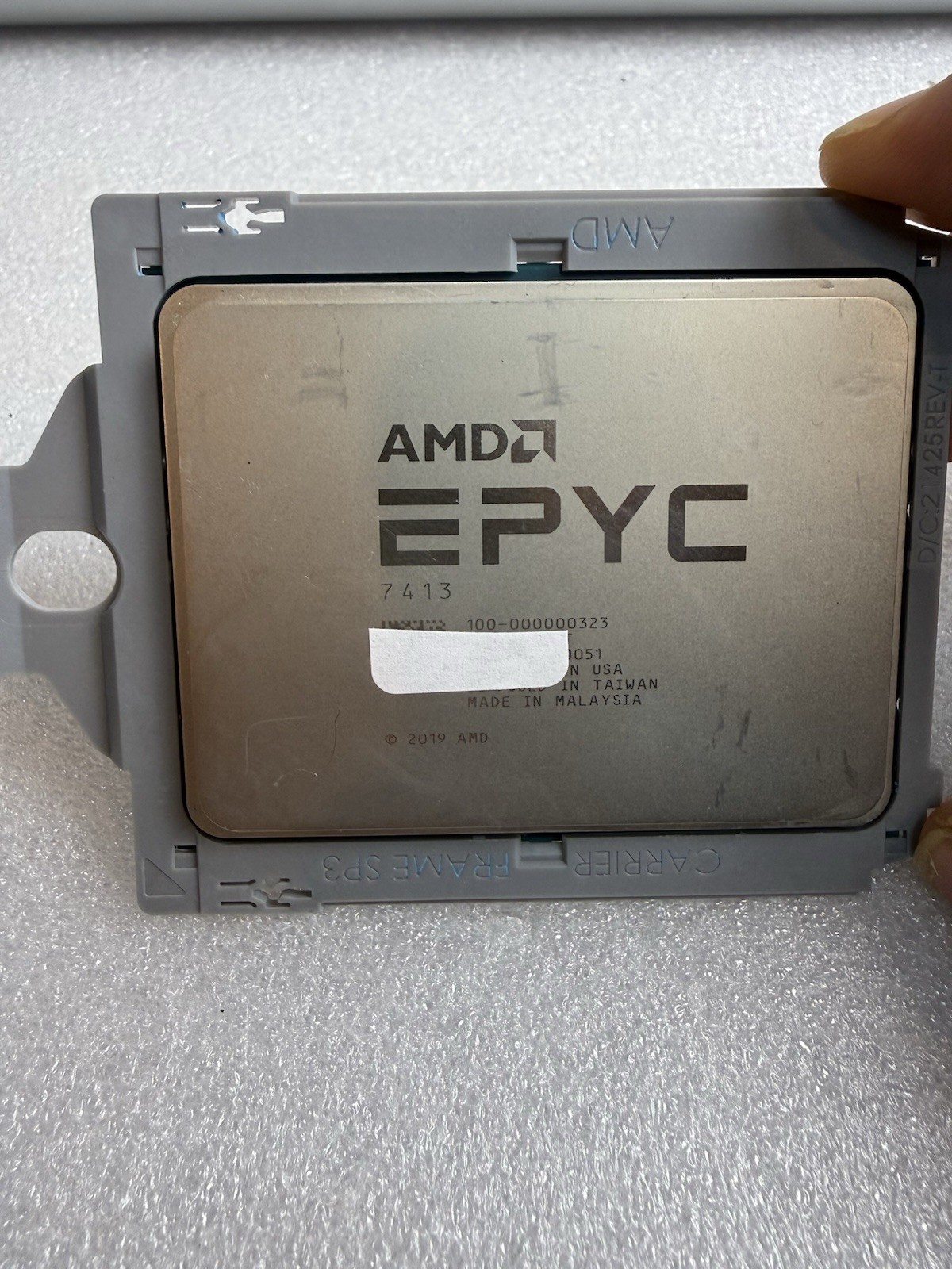 100-000000323 AMD EPYC 7413 24-Core 2.65GHz 180W SP3 Processor Lenovo Locked