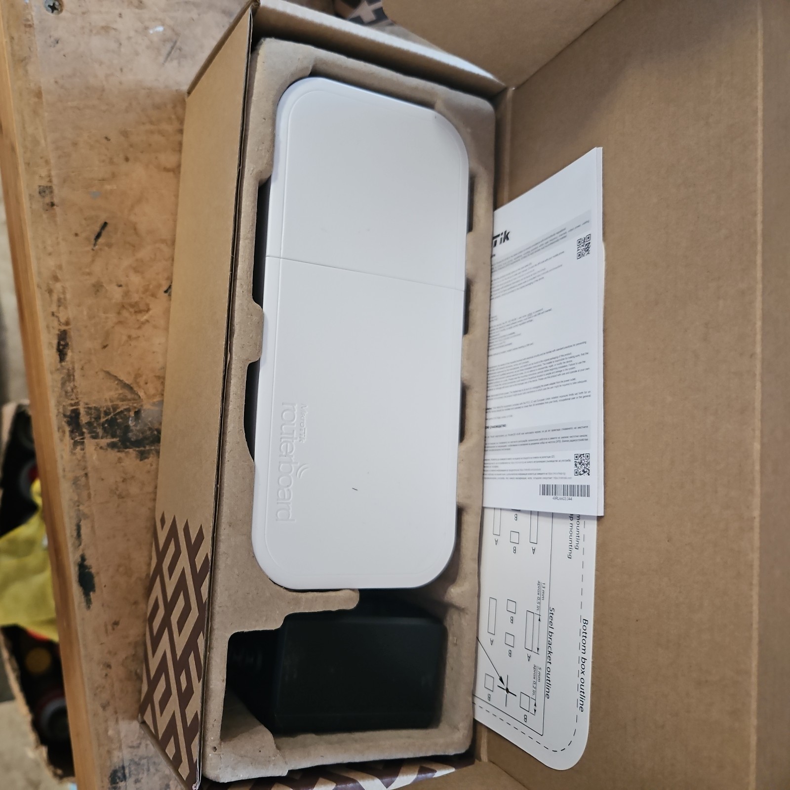 MikroTik RBwAPR-2nD 2G/3G/4G/LTE Weatherproof Access Point New Sealed