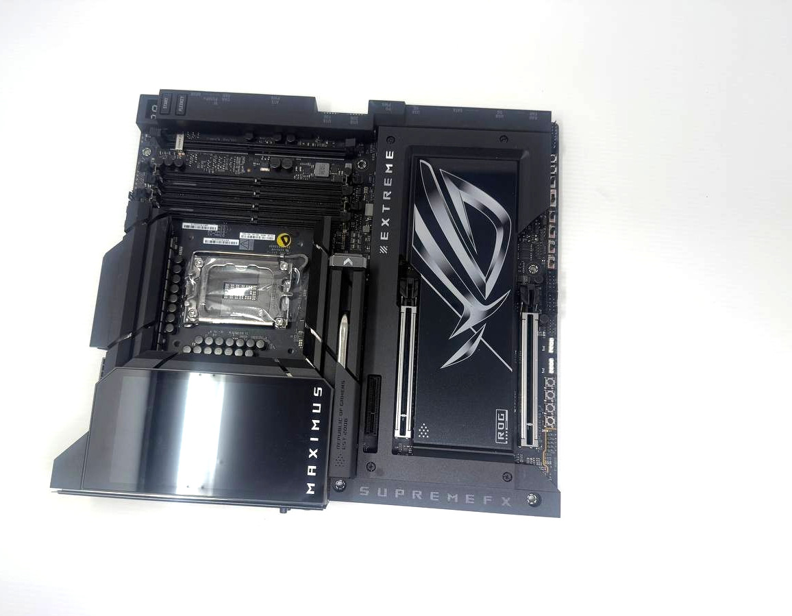 ASUS ROG Maximus Z890 Extreme Intel LGA 1851 ATX DDR5 Motherboard AS PIC