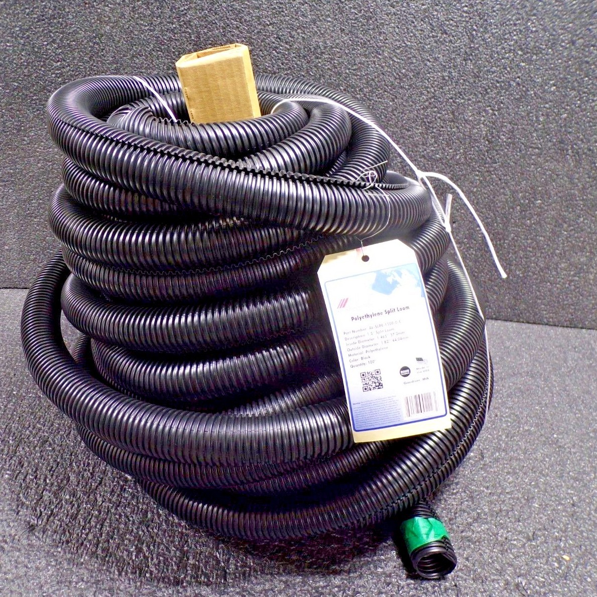 ACT, AL-SLPE-1500-0-C, 1-1/2" POLYETHYLENE SPLIT LOOM, 100' FT ROLL, UV BLK (RC)