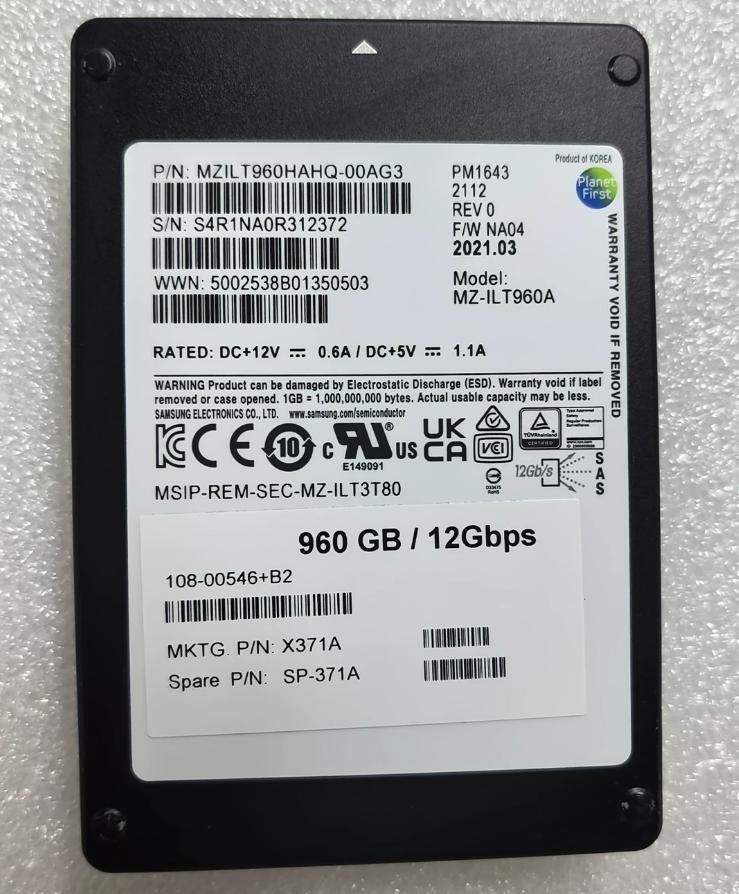 Samsung PM1643 960GB SSD NETAPP 2.5" SAS 12Gbps MZ-ILT960A MZILT960HAHQ-00AG3