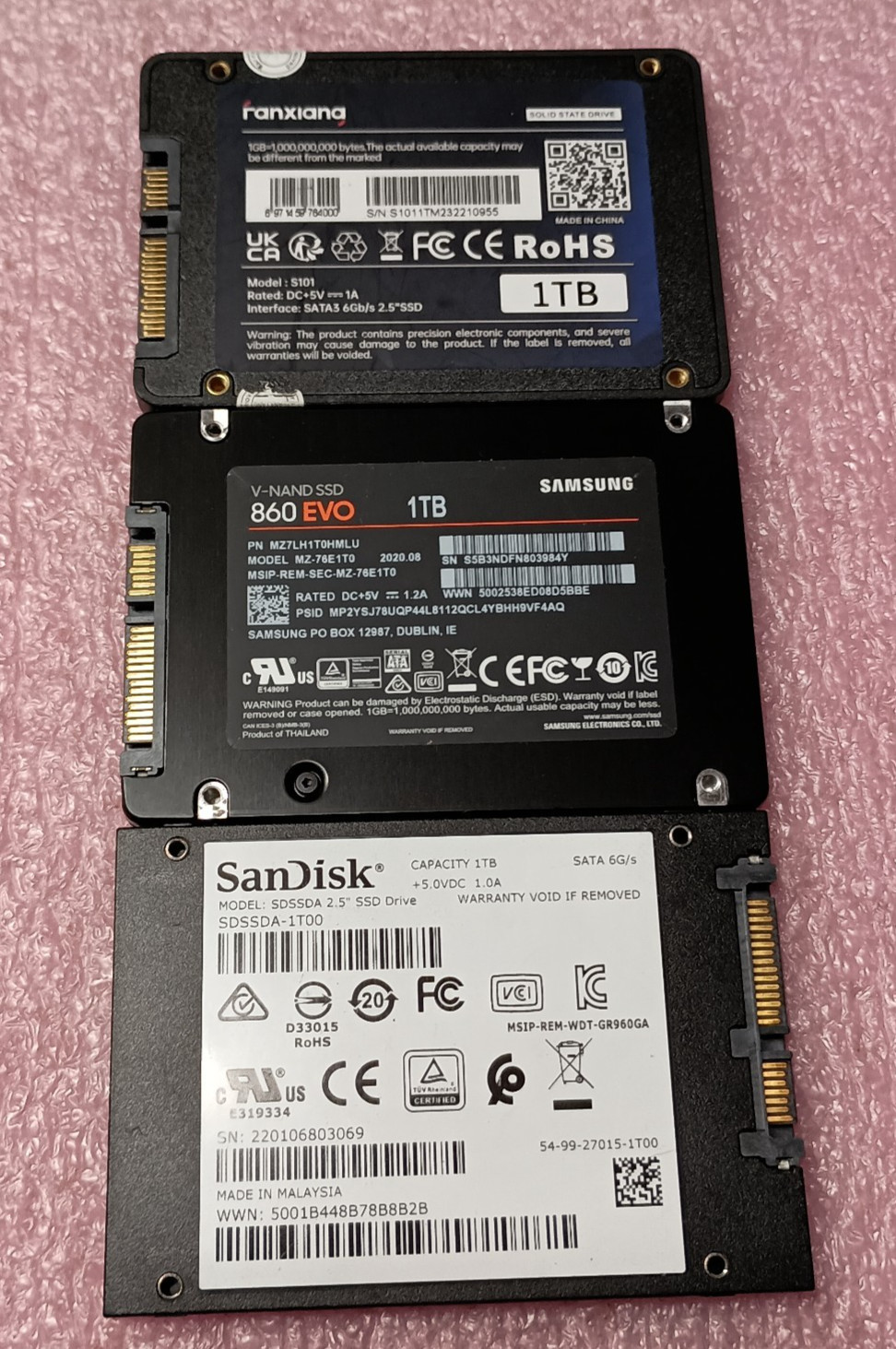 Lot of Three (3) 1TB SATA 2.5" Solid State Drives Mixed Brand Samsung Wiped