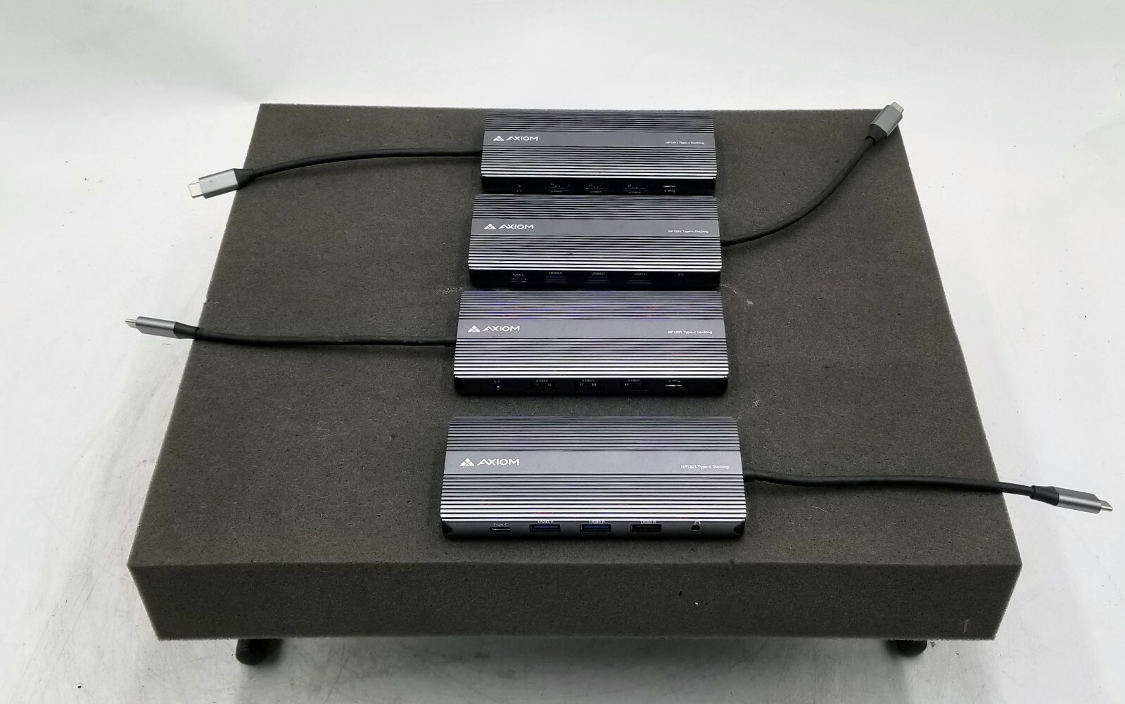 LOT OF 4 Axiom Type-c docking