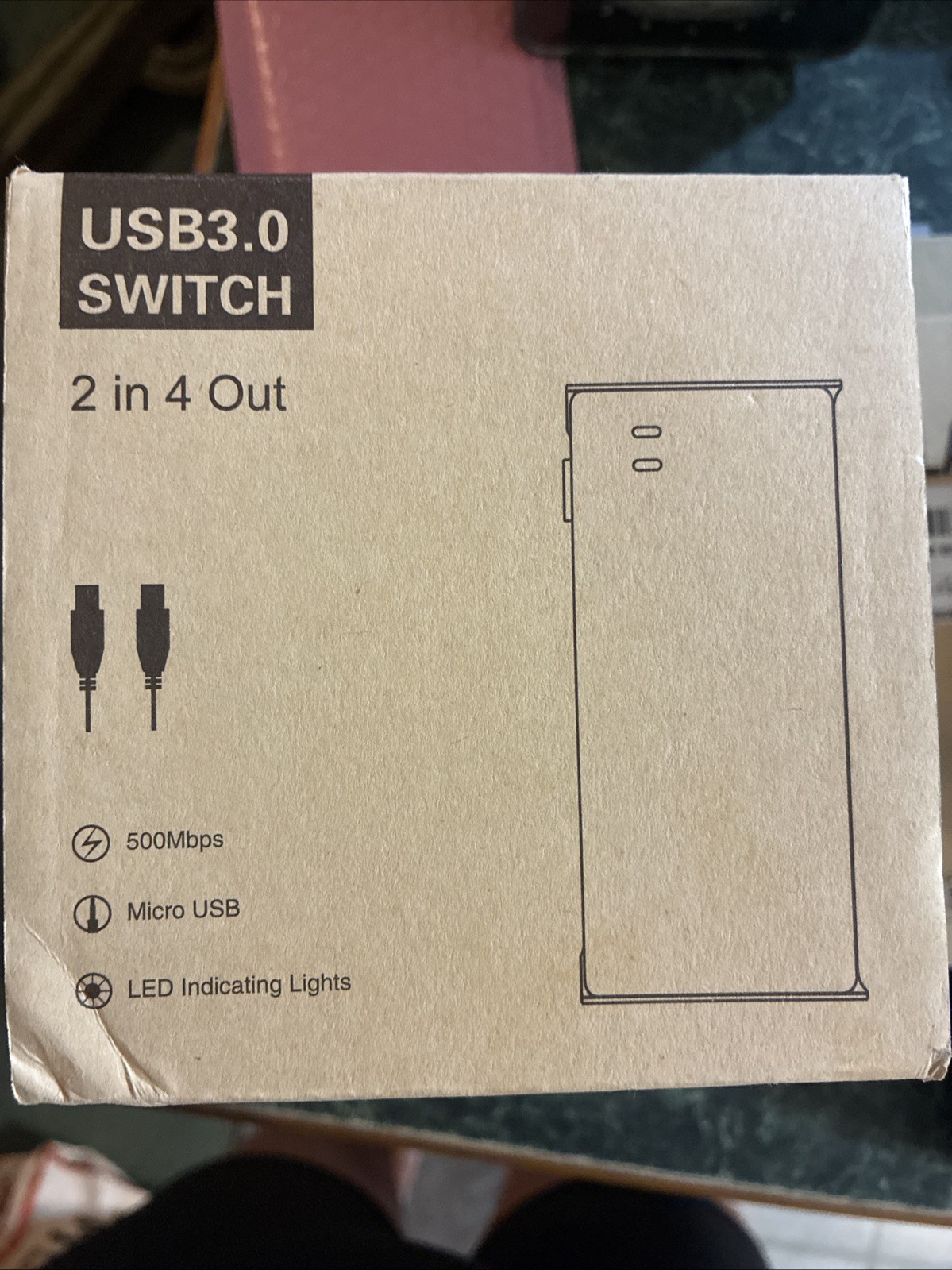 VIAGKIKI USB 3.0 Sharing Switch Selector 2 In 4 Out LED Portable Black Cables