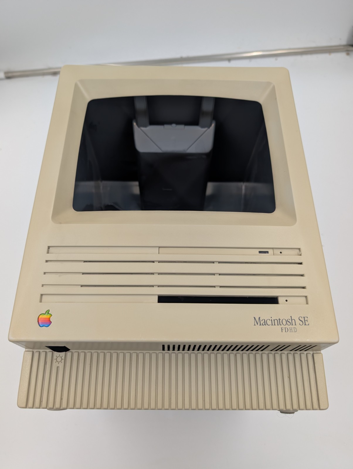 Apple Macintosh SE FDHD Vintage Mac Computer Shell Front/Back Only (260204)