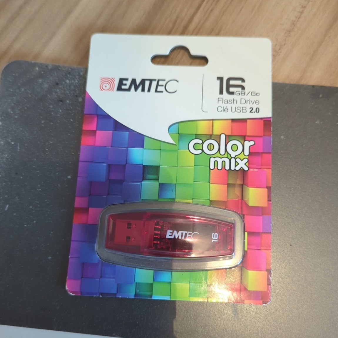 EMTEC Color Mix 16GB USB 2.0 Flash Drive Red Backwards Compatible Win/Mac