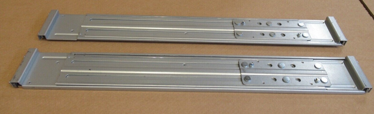 Lenovo Rack Mount Rails 01DC148 01DC147 for ThinkSystem DS2200 DS4200 DS6200