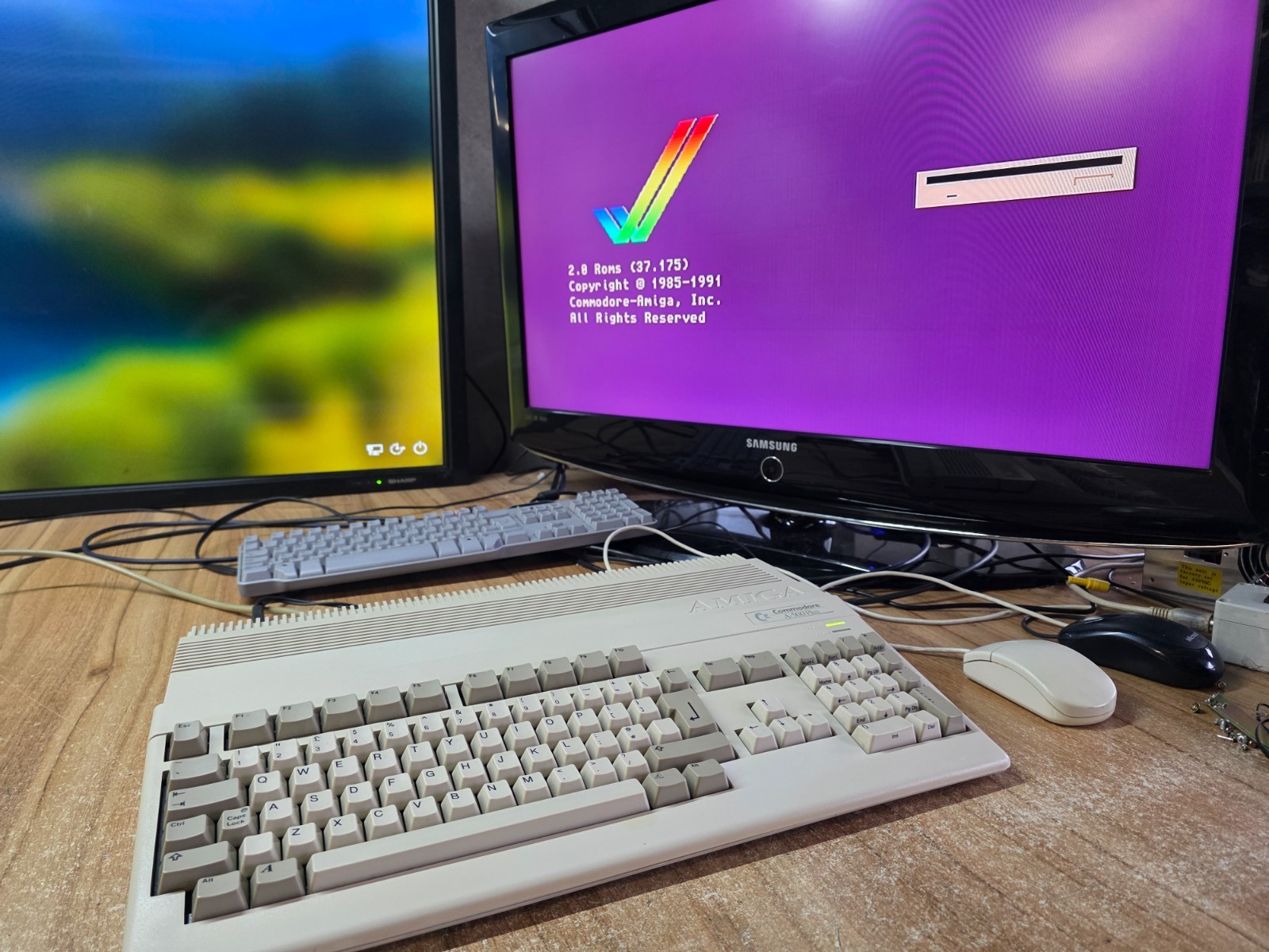 Commodore Amiga 500 Plus Clean condition Tested wit 2Mb Ram