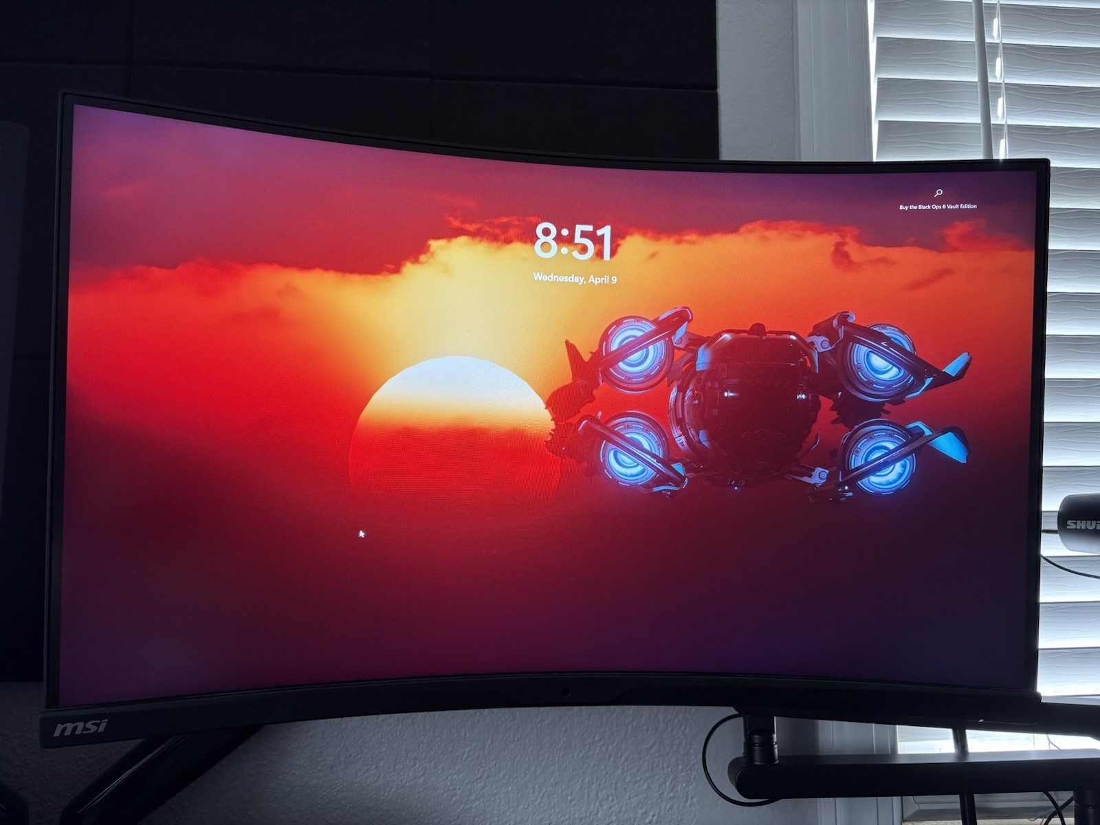 MSI - MPG ARTYMIS 323CQR 32" LED Curved QHD FreeSync Monitor