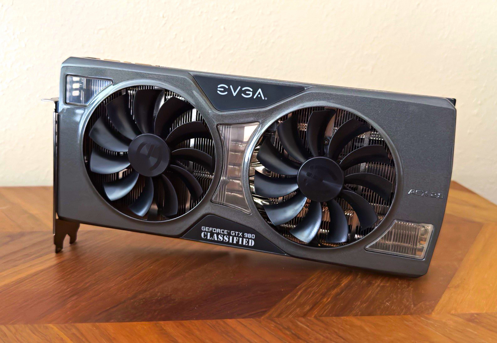 EVGA NVIDIA GeForce GTX 980 Classified KINGPIN