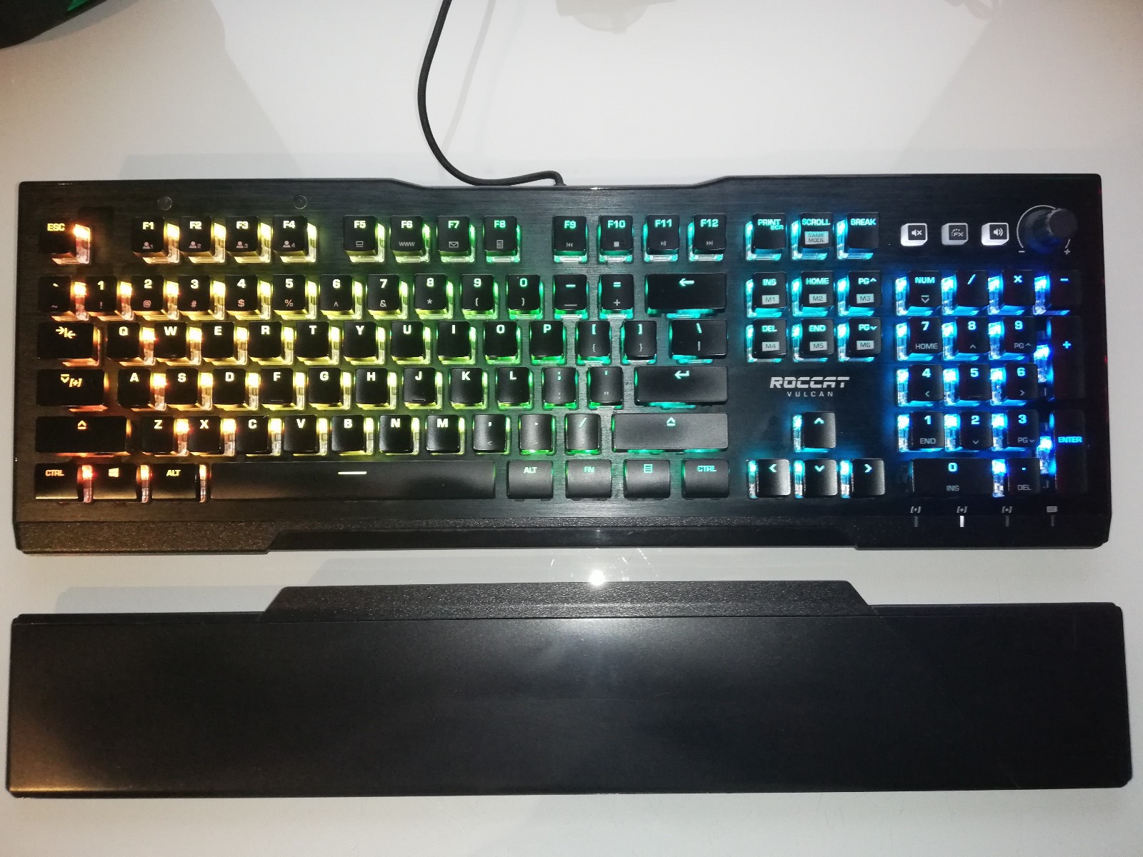 Roccat Vulcan Pro US Layout Keyboard with packaging (Turtle Beach)