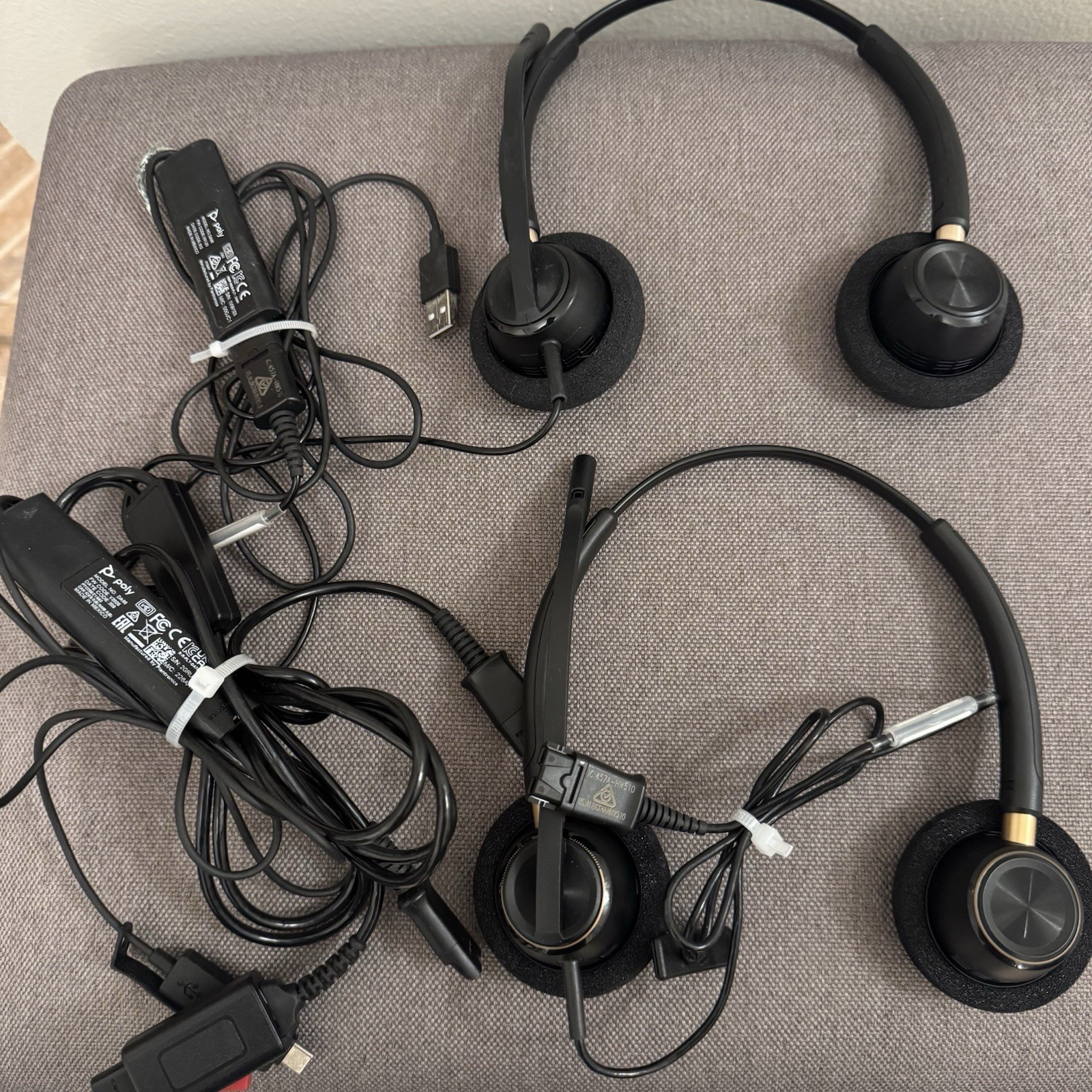 2 Plantronics Headsets With Poly DA80 And DA85 USB Adapters UNTESTED