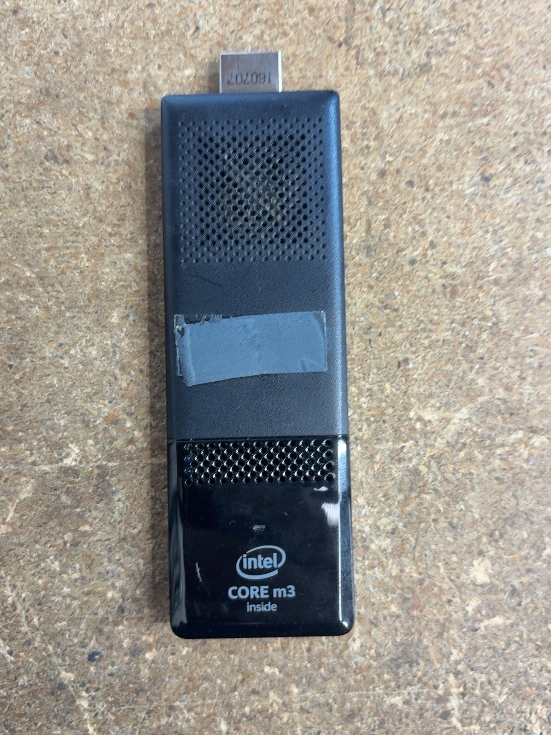 Intel Compute Stick STK2M364CC Core m3-6Y30 0.9GHz 2Core 4GB RAM 64 SD/eMMC t8c5