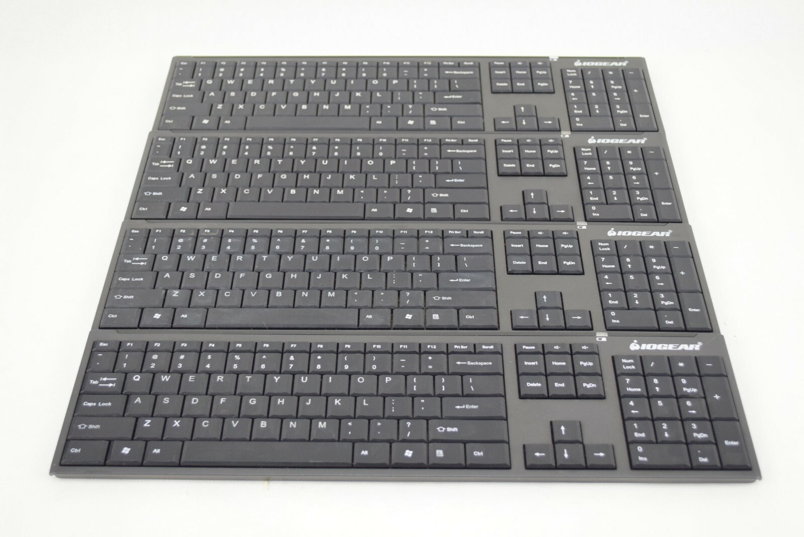 iOgear Wireless Long Range 2.4GHz Wireless Keyboard  Lot of 4 No Receivers