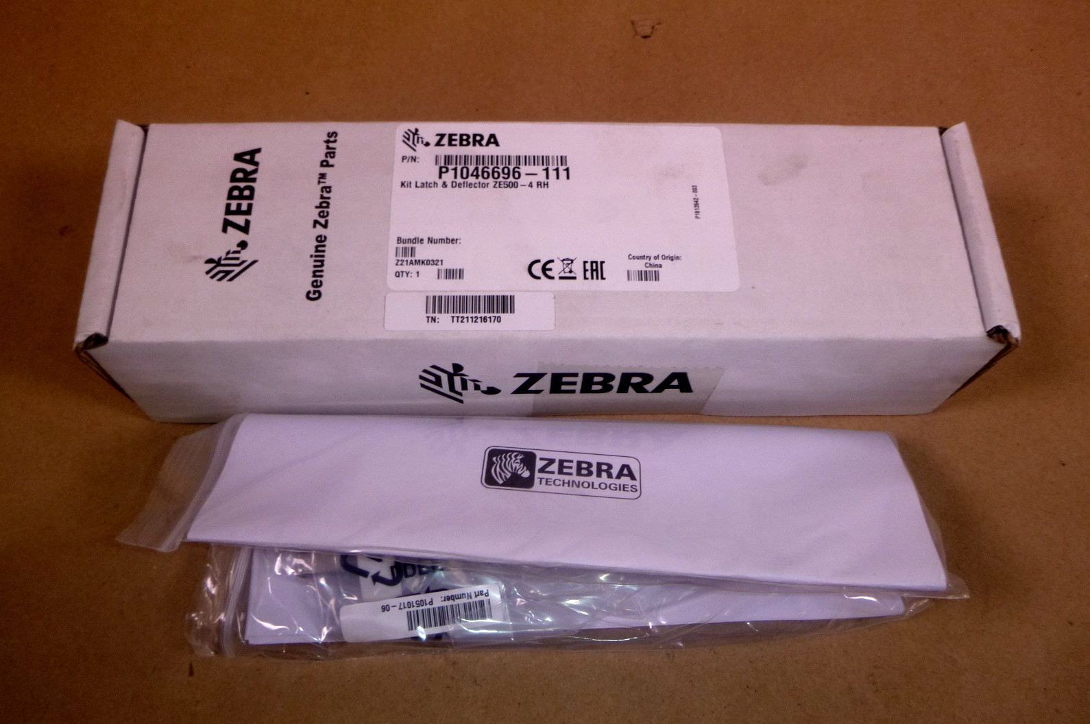 P1046696-111 Genuine Zebra ZE500-4 Latch & Deflector Kit RH