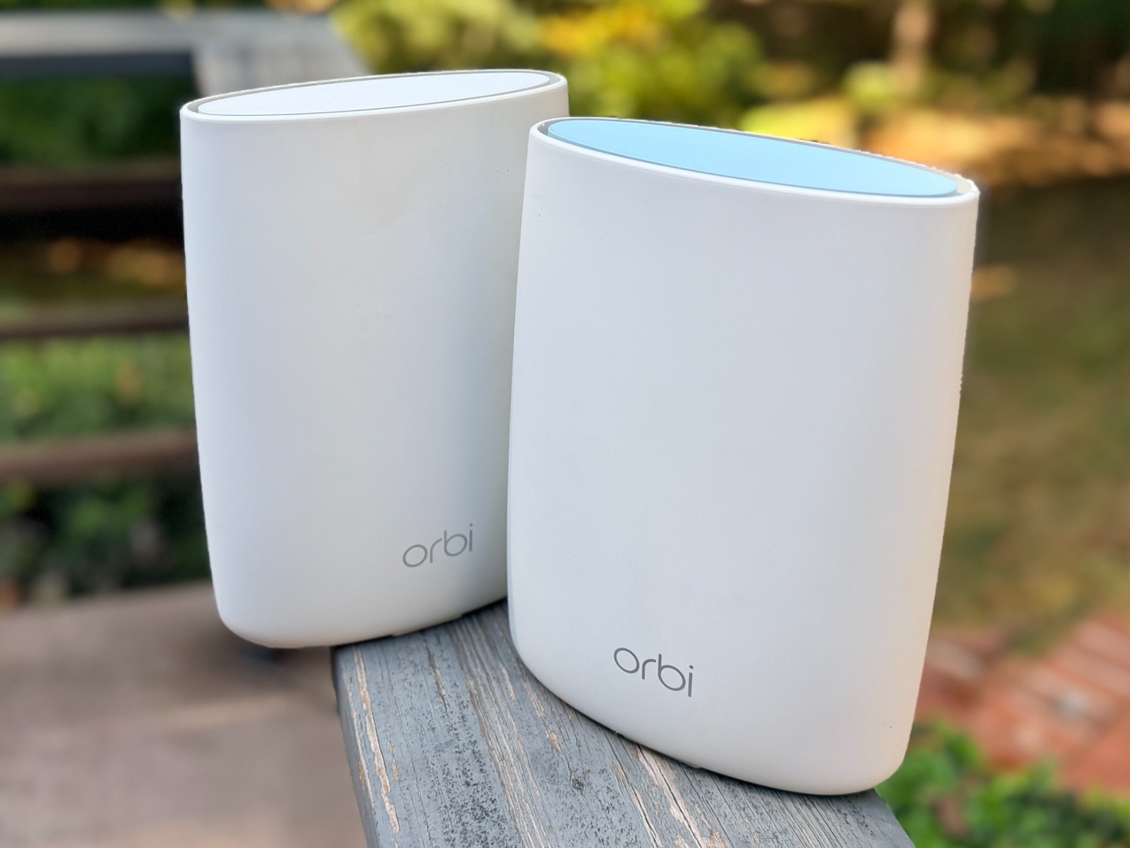 NETGEAR Orbi RBK50 AC3000 Tri-Band Mesh WiFi RBR50 Router + RBS50 Satellite