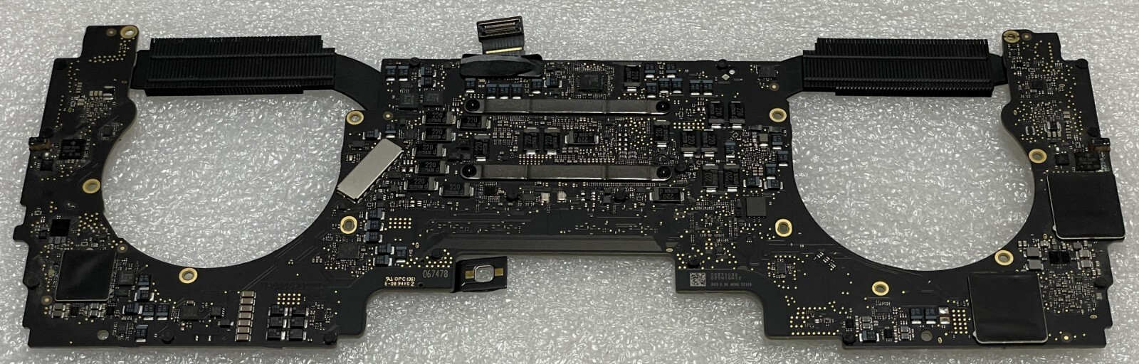 APPLE 820-00239-A MACBOOK LOGIC BOARD AS SHOWN