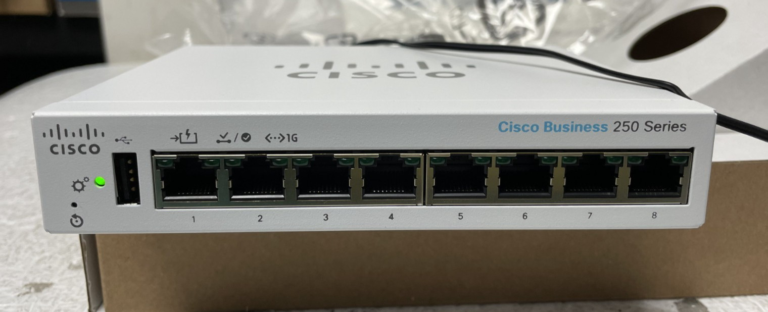 Cisco Business CBS250-8T-D 8-Port Gigabit Smart Switch Network w/ Power Supply