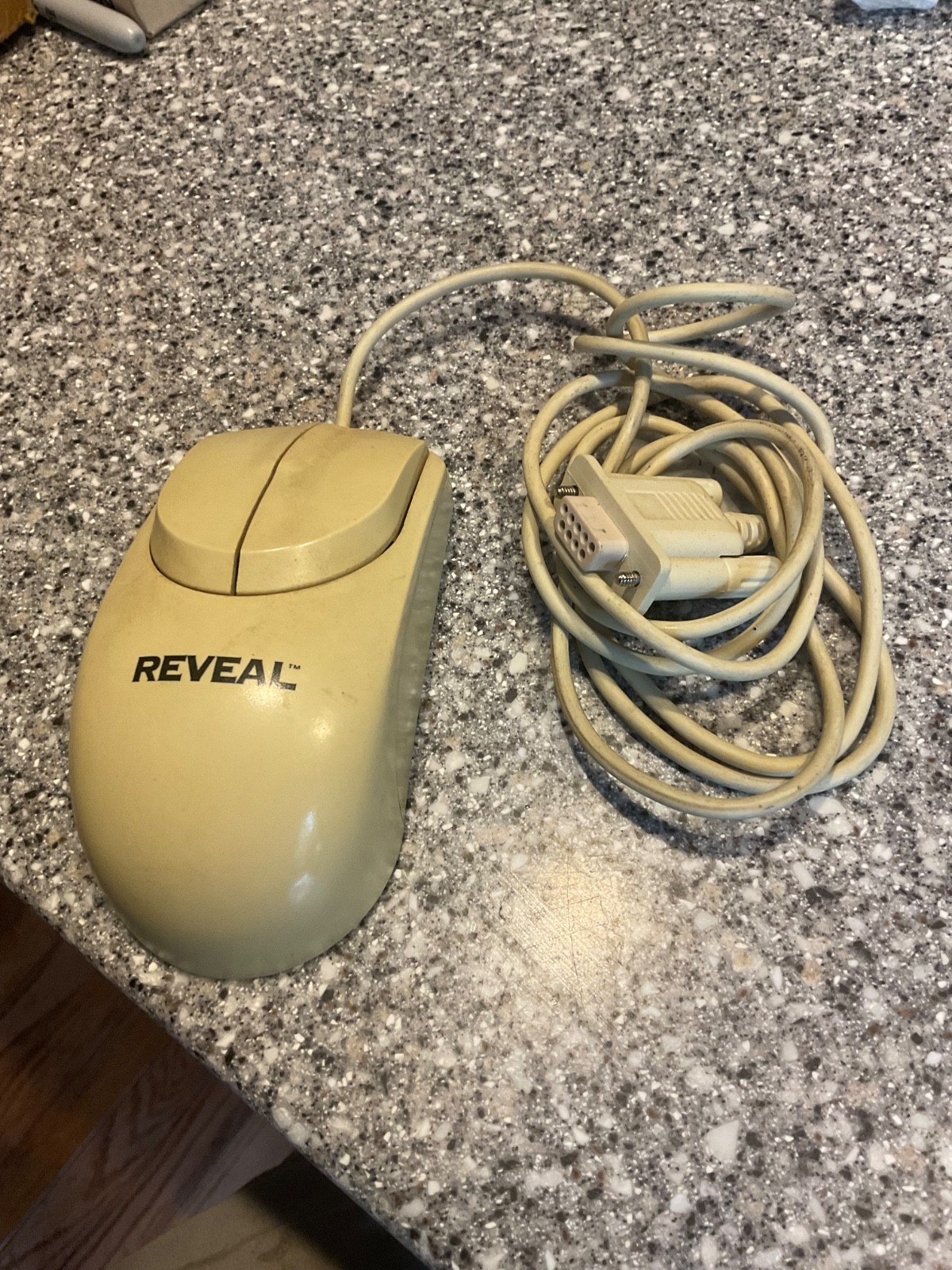 Vintage Reveal Model RA110 Nine Pin Female Mechanical Mouse