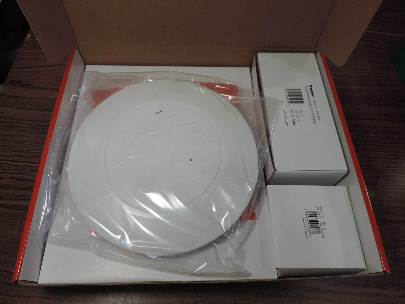 Legrand DA1101 802.11n In-Wall/Ceiling Wireless Acess Point NIB