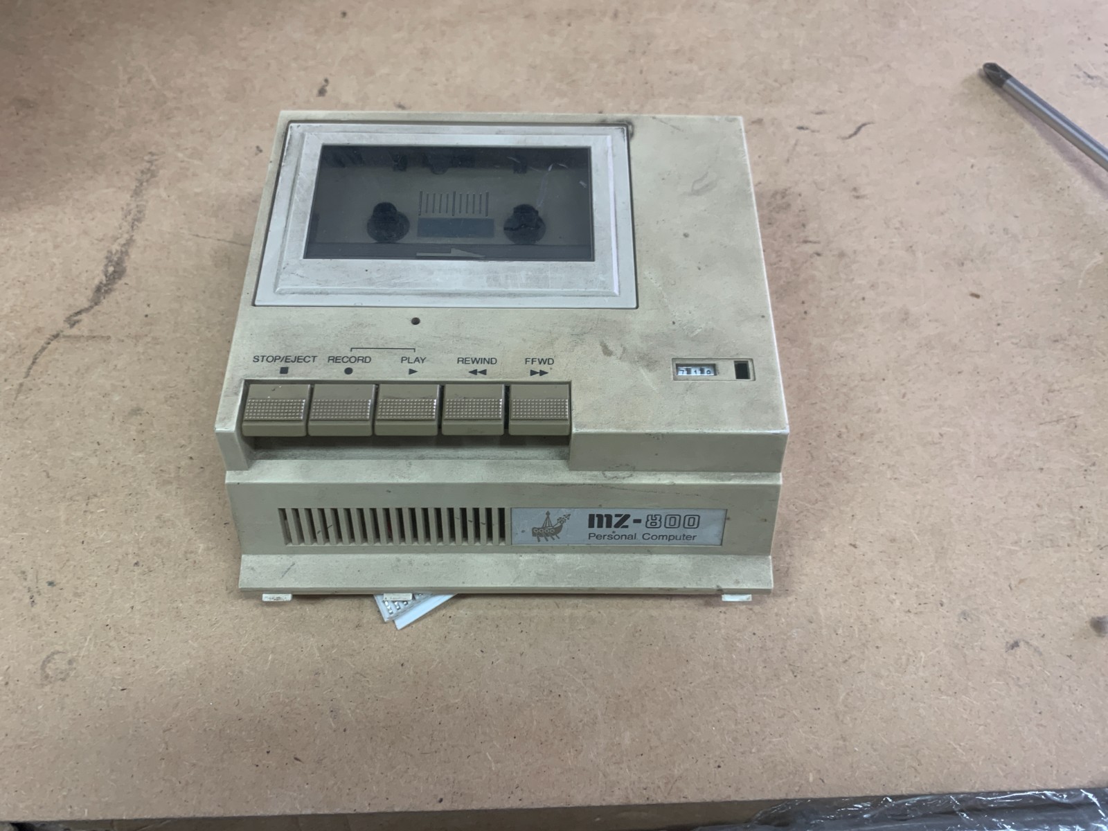 Sharp MZ-800 -  Model MZ-1T04