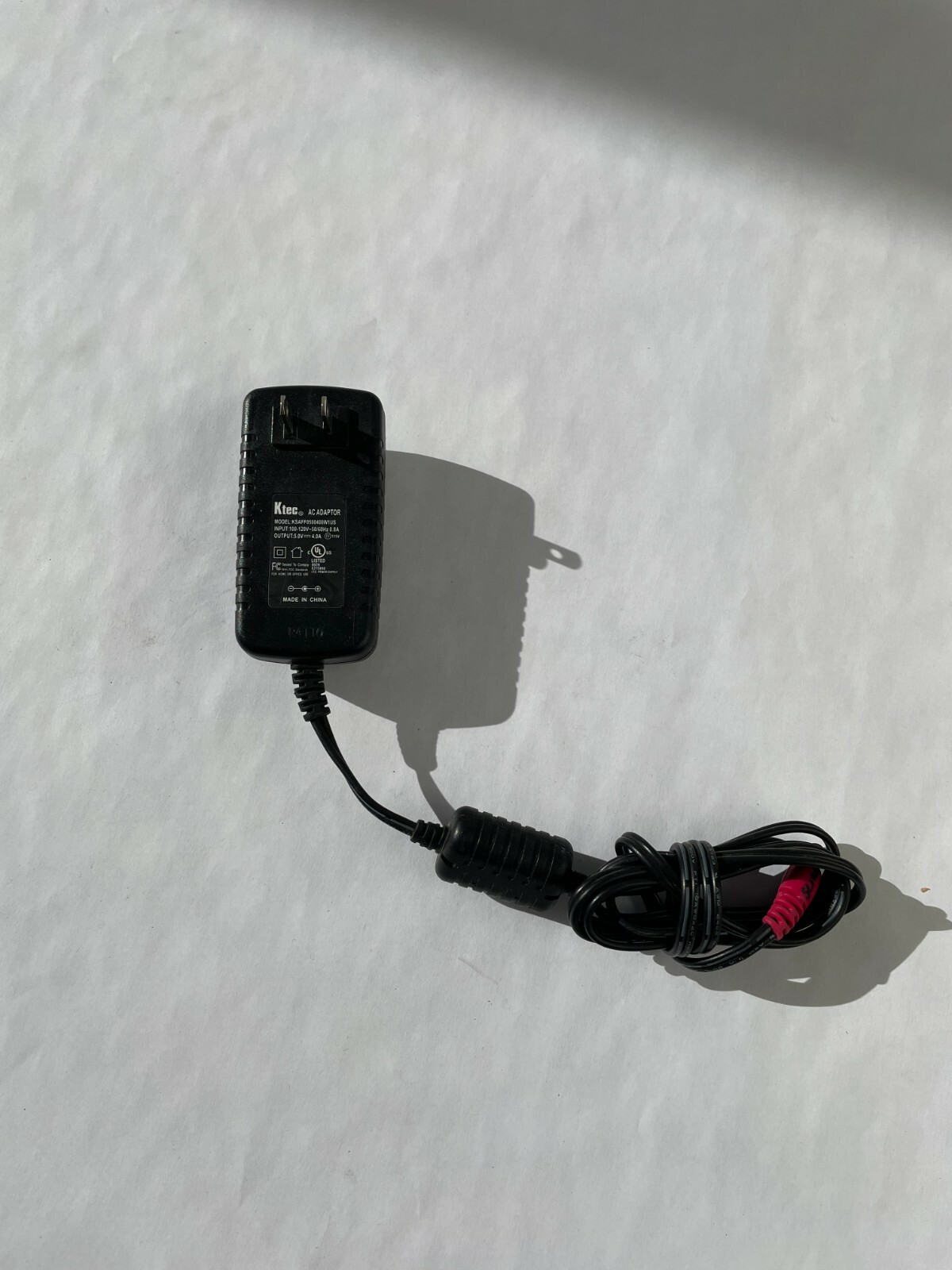 Genuine Ktec Ac Adapter KSAFF0500400W1US Output 5 V 4 A Power Supply Adapter A81
