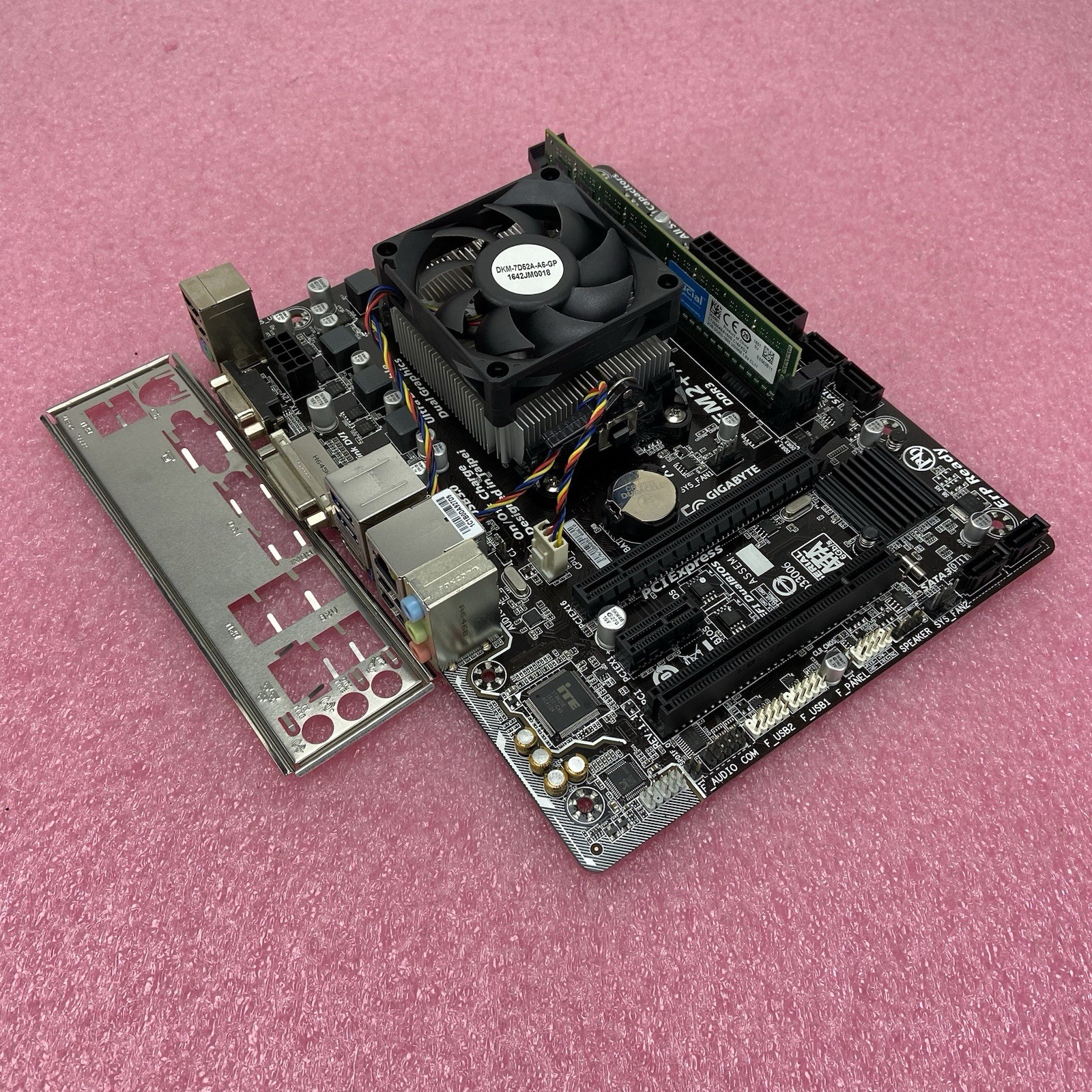 Gigabyte F2A68HM-HD2 Motherboard AMD A4-6300 1.5GHz 2GB RAM w/IO Shield