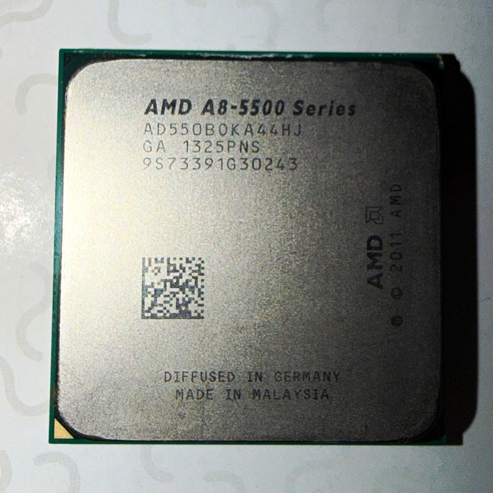 AMD A8-5500 4-Core 3.2GHz Socket FM2 CPU 4MB L2/4MB L3 AD550BOKA44HJ