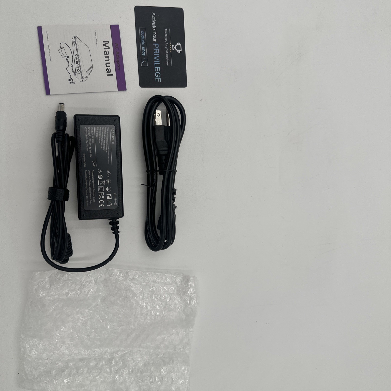 AC ADAPTER 19v