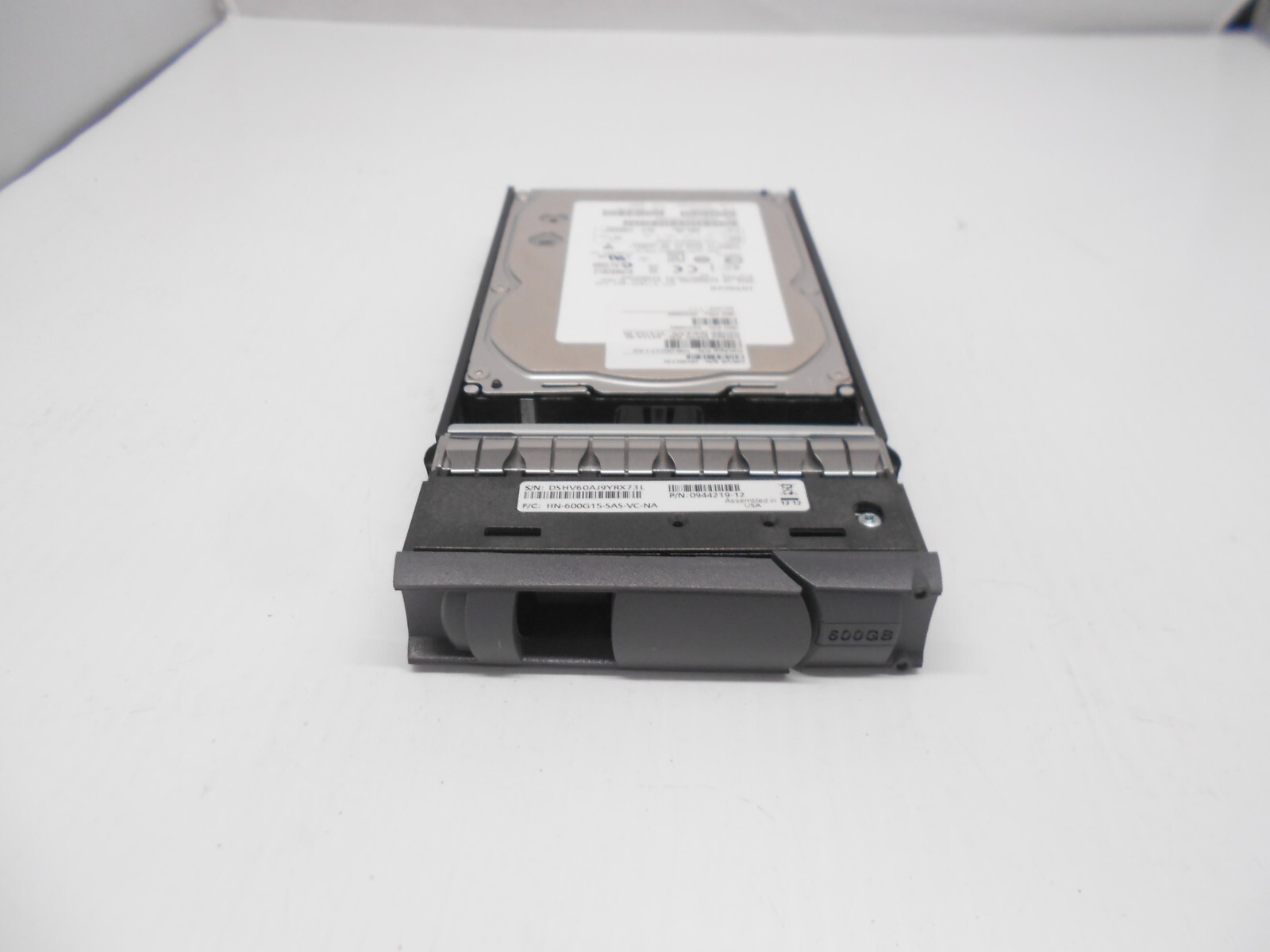 Netapp 600GB 15K SAS Hard Drive 3.5'' X412A-R5 / 108-00227 DS4243 DS4246 W/ Tray