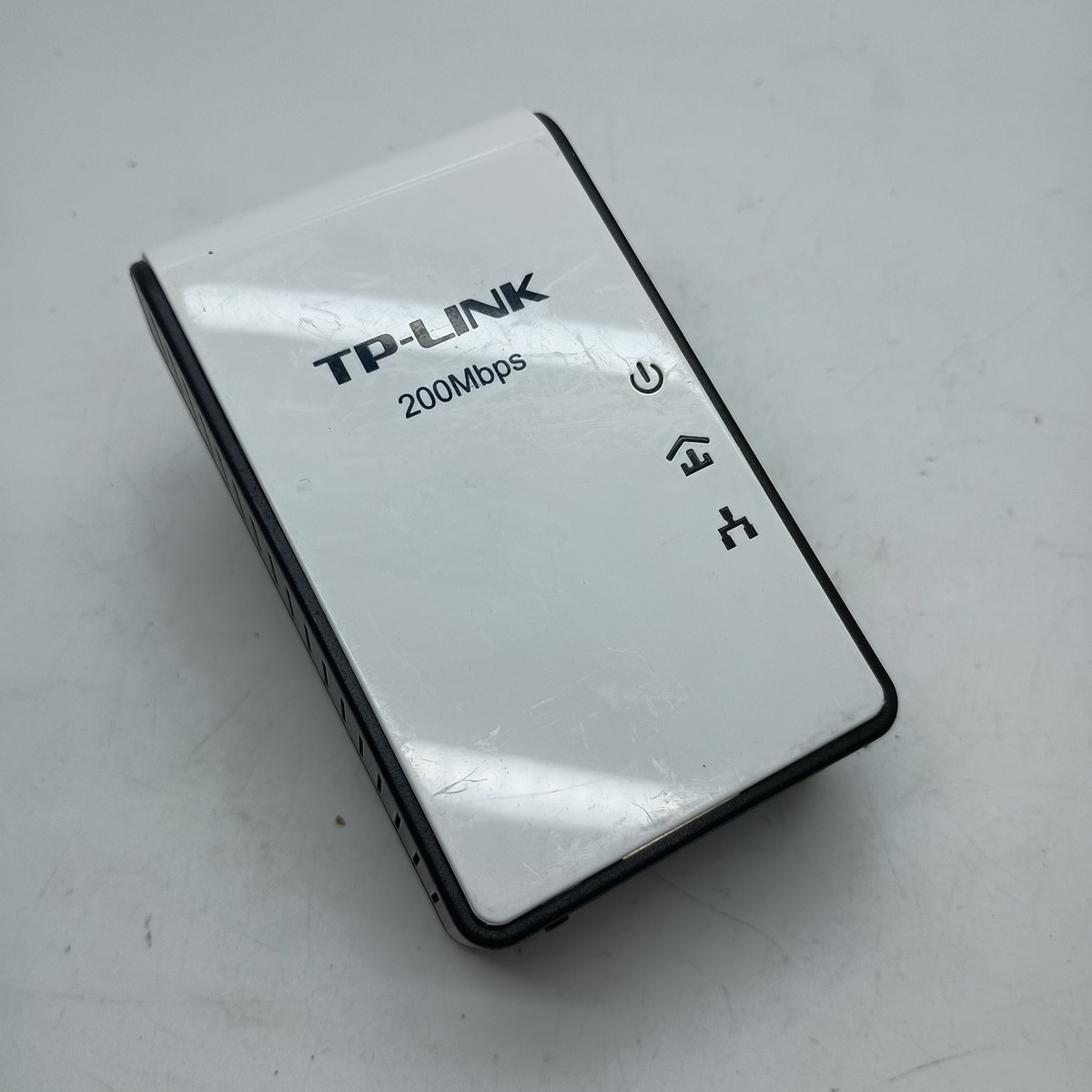 #B) TP-Link AV200 Mbps Mini Powerline Adapter TL-PA211
