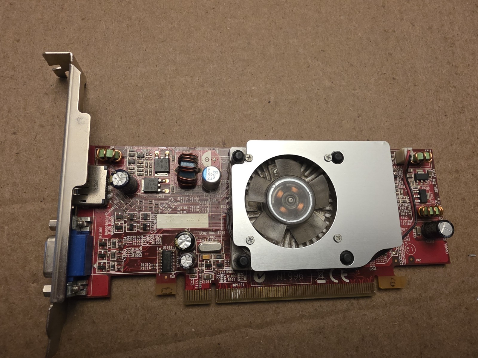 Lenovo FRU 46R1521 ATI Radeon HD 3470 256MB DDR2 64-Bit PCIe x16 Video Card
