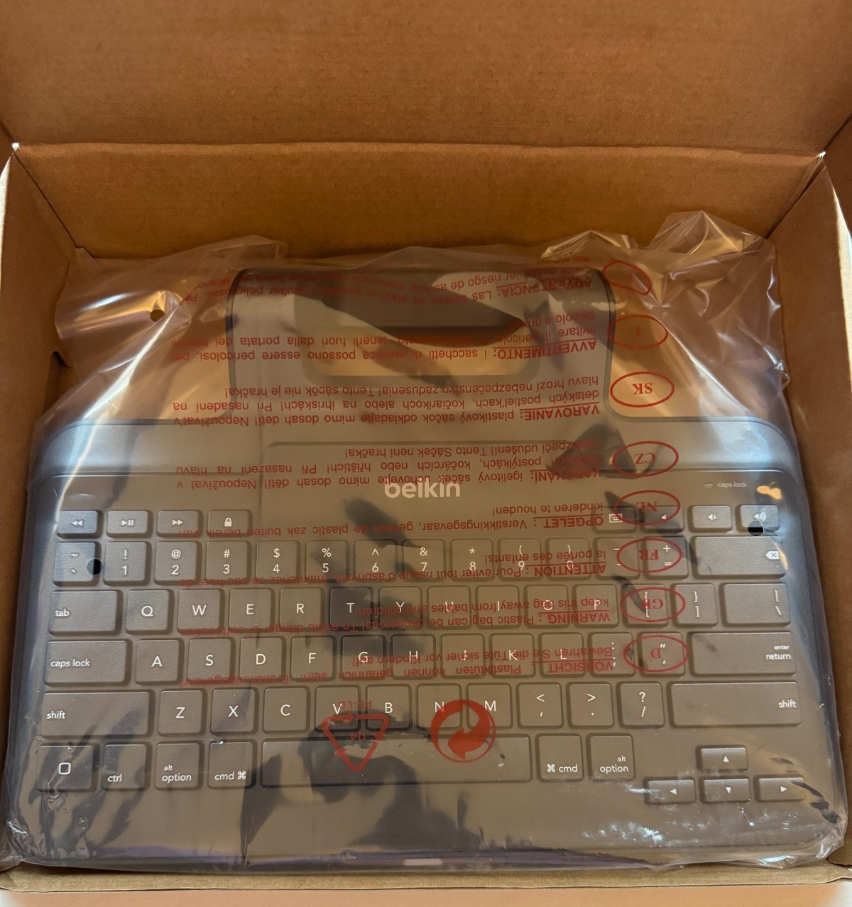 Belkin Wired Keyboard Stand for iPad with Lightning Connector B2B130 - NEW