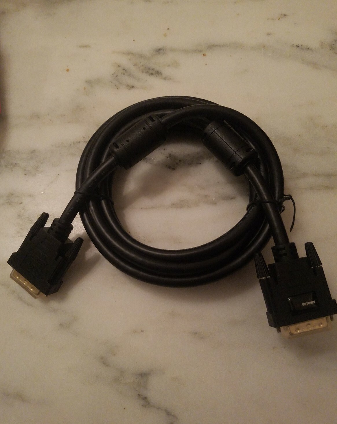 DVI to DVI Monitor Adapter Cable - 9.8 Feet (3 Meters) Almost 10ft Amazon Basics