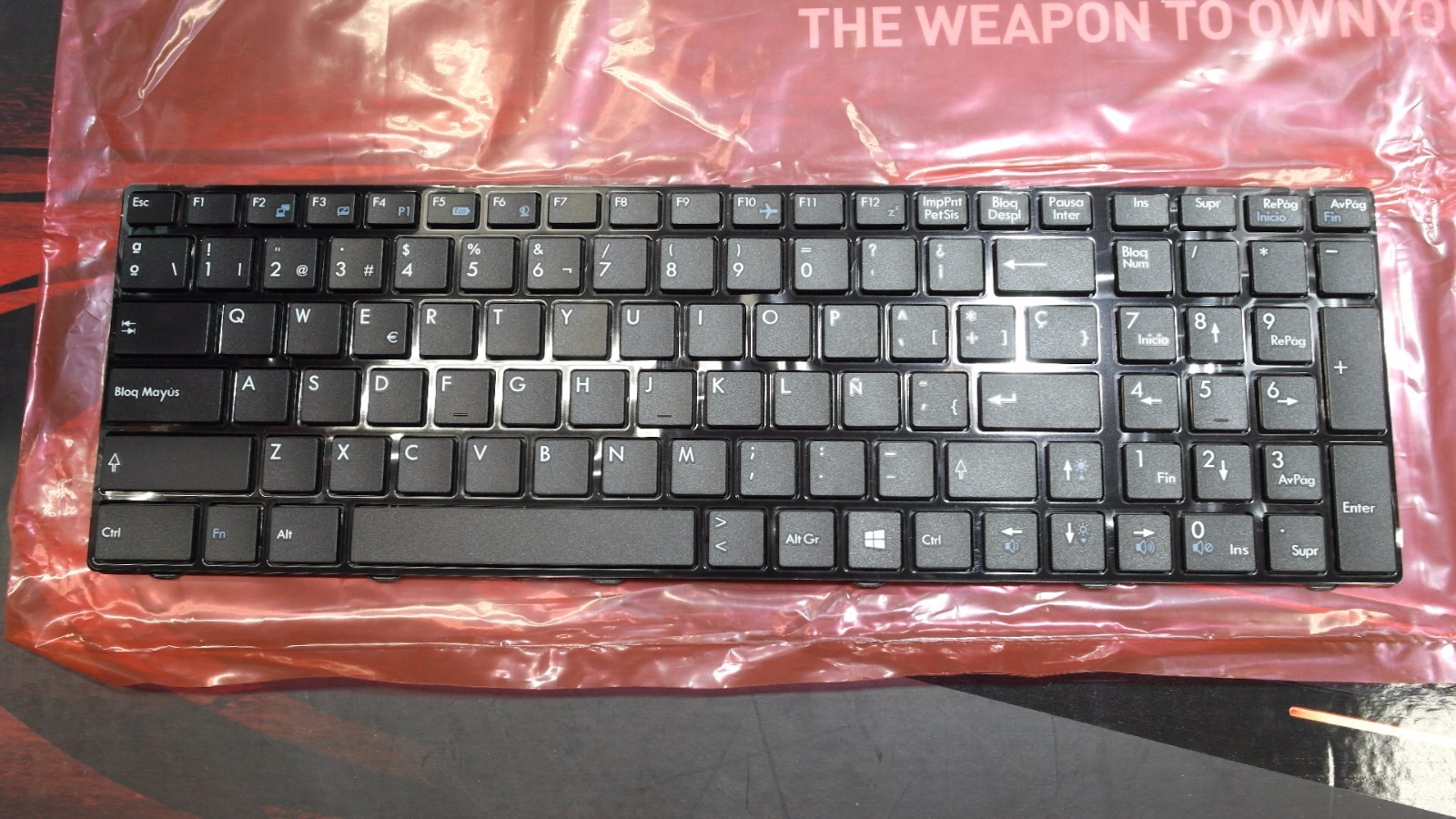Genuine MSI GP60 GP70 CX61 Steelseries Keyboard Int'l Spanish Ver.- NO Backlit