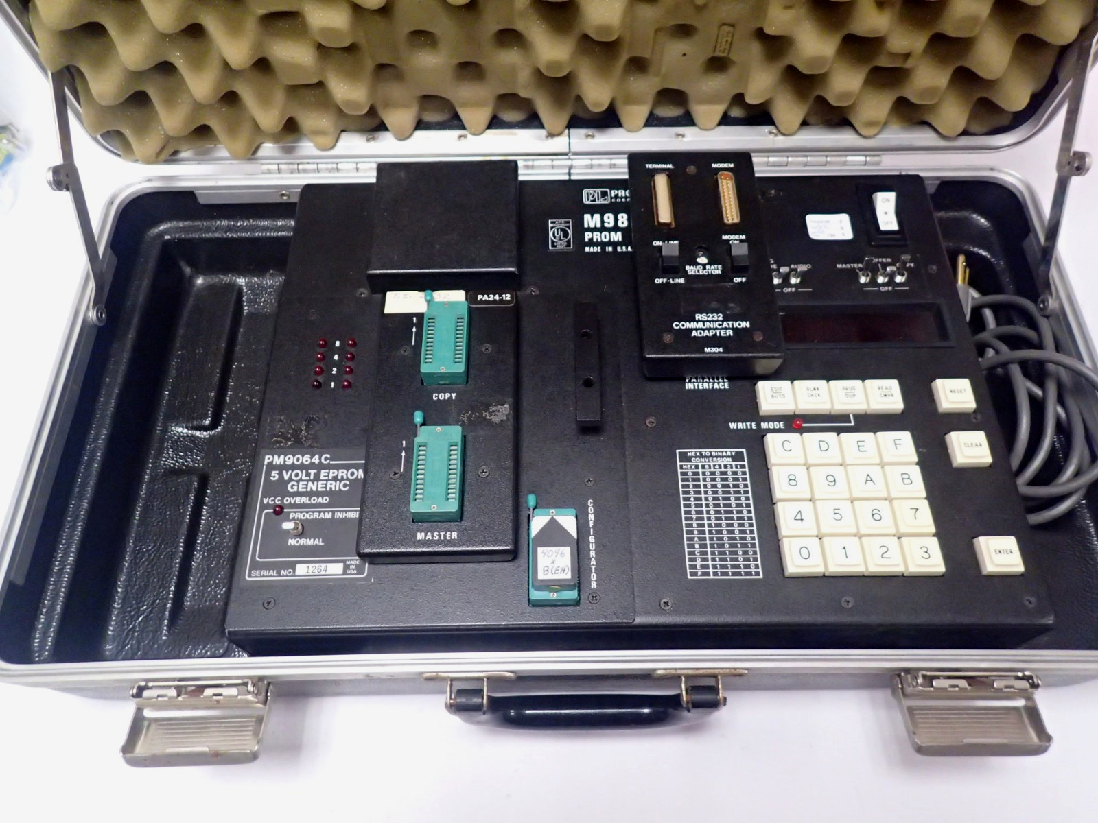 VINTAGE PRO-LOG M980 PROM PROGRAMMER/MICROPROCESSOR-BASED DEVICE PROGRAMMER