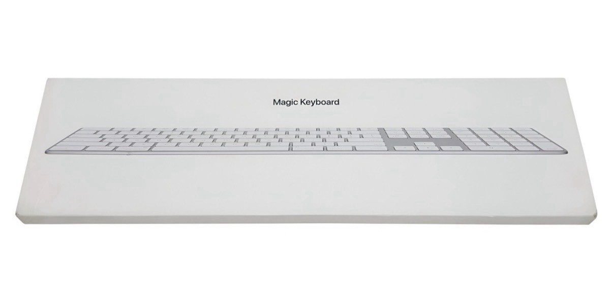 NEW Apple Magic Keyboard with Numeric Keypad Silver MXCJ3LL/A Model A1843 SEALED