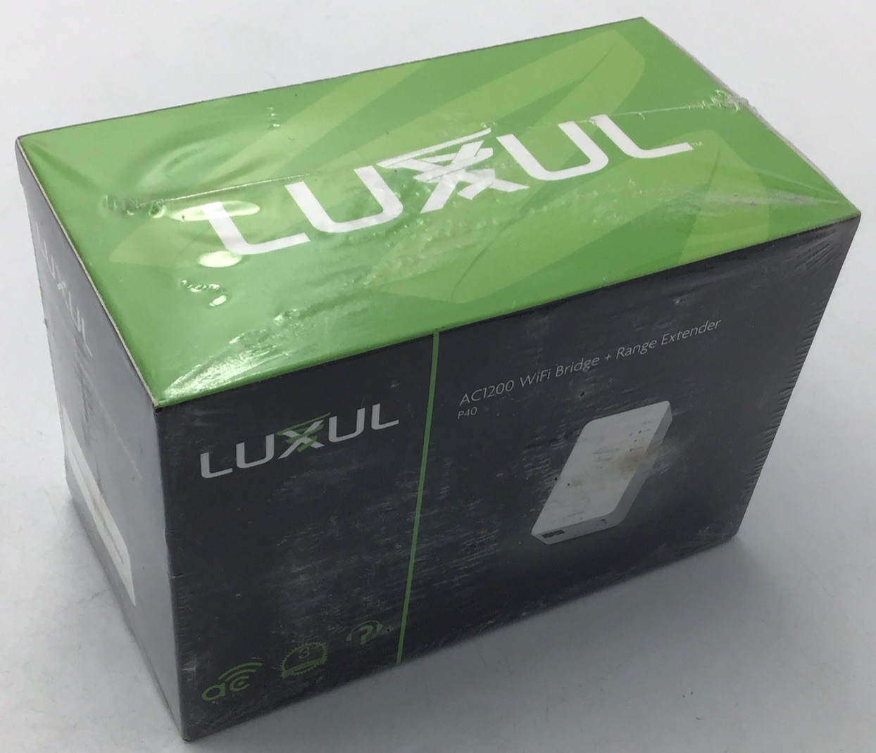 New Luxul P40 AC1200 Wi-Fi Bridge & Range Extender  u499