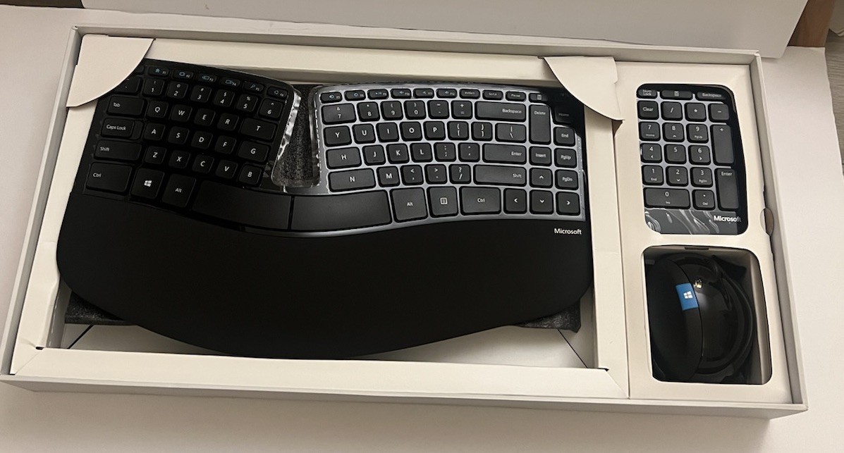 Microsoft Sculpt Ergonomic Wireless Desktop Keyboard Open Box New